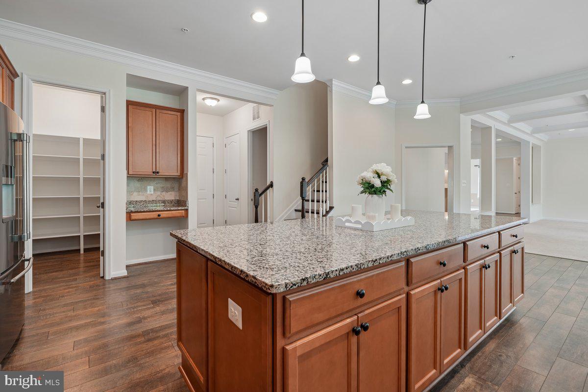 FAIRVIEW MANOR - Residential