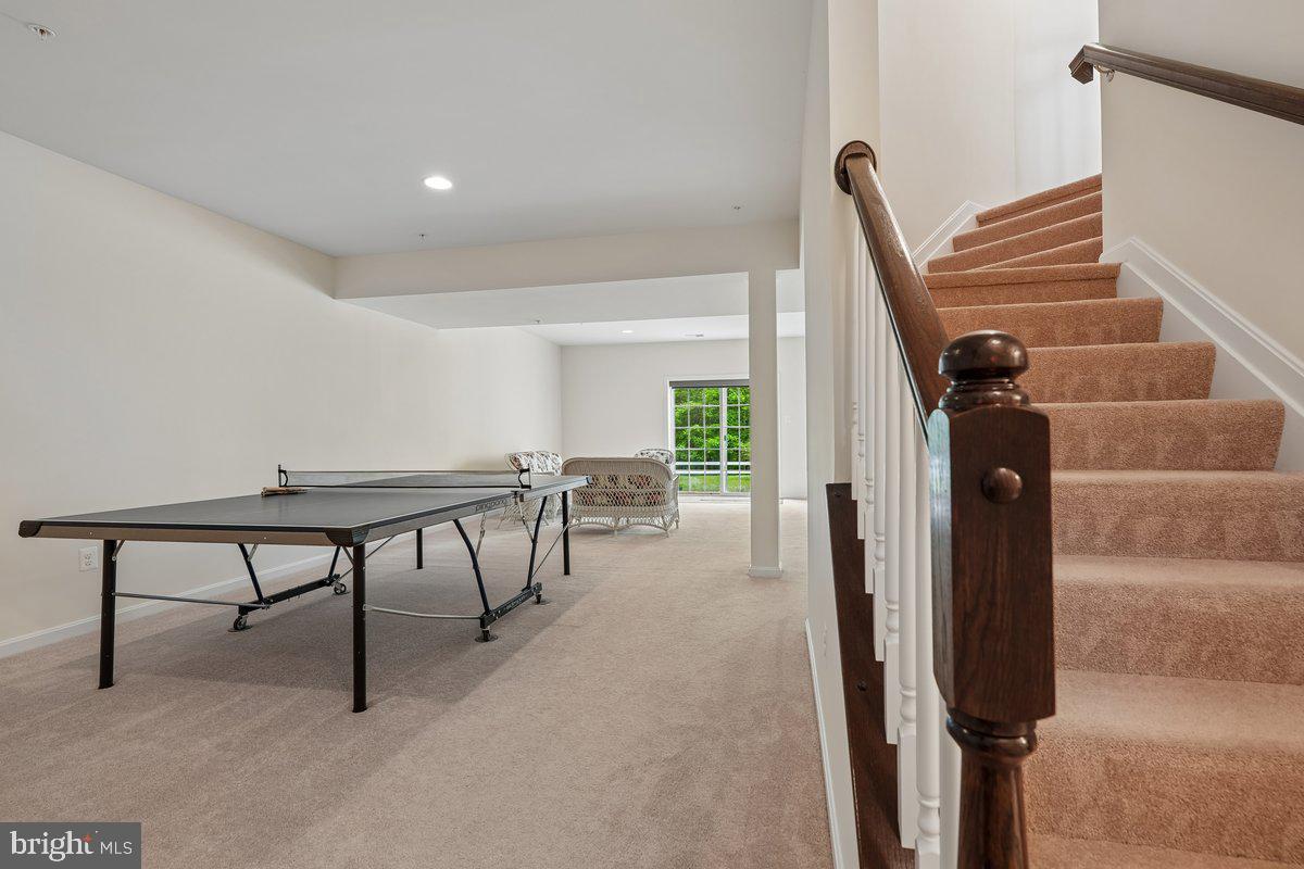 FAIRVIEW MANOR - Residential