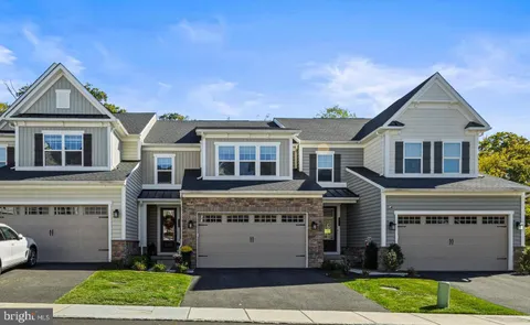 329 Ponds Edge Drive, Media, PA 19063 - MLS#: PADE2101938