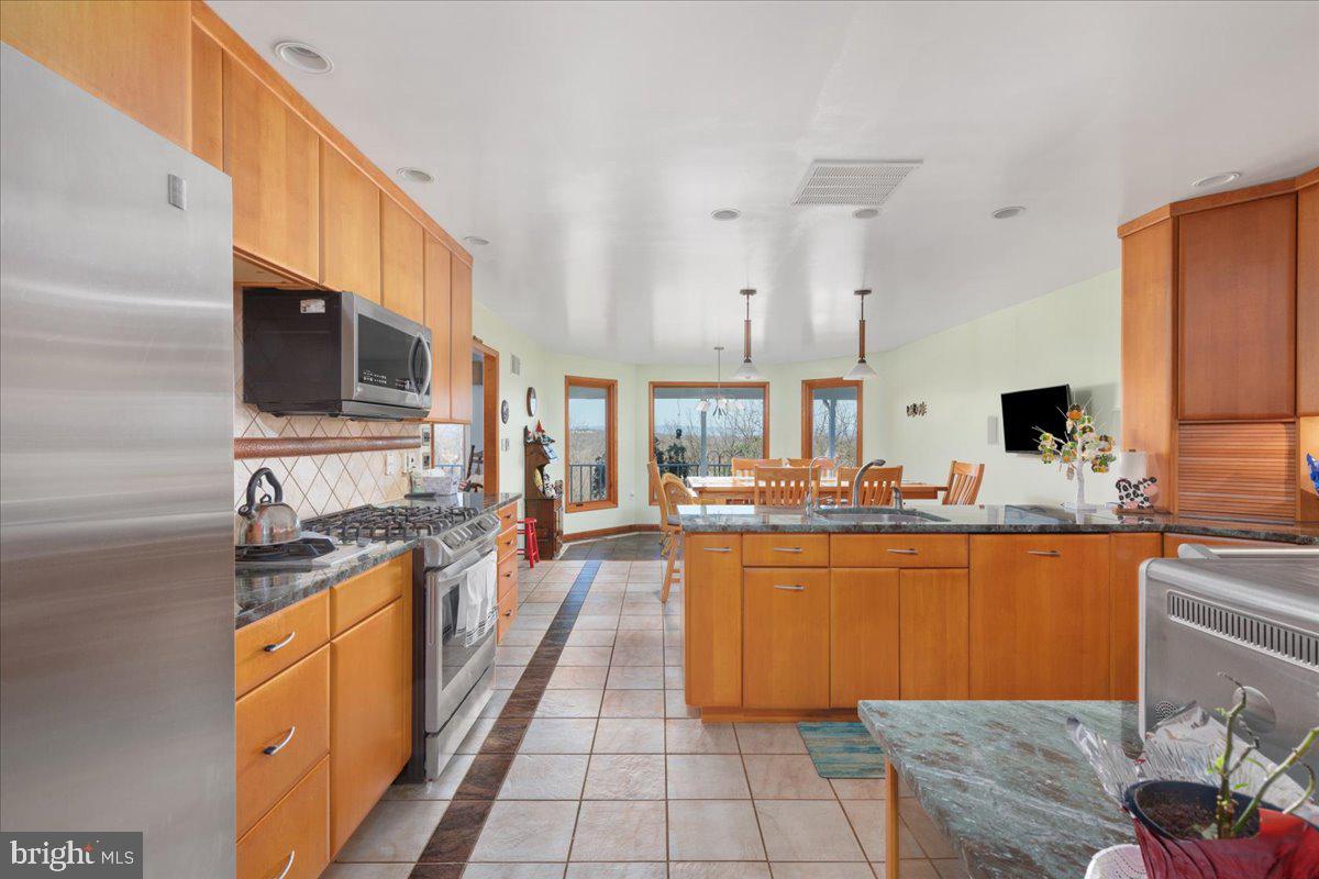 PARK RIDGE ESTATES - Residential