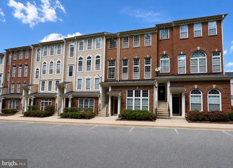 Condo For Sale - 12250 Open View Lane #811<br/> UPPER MARLBORO, MD 20774