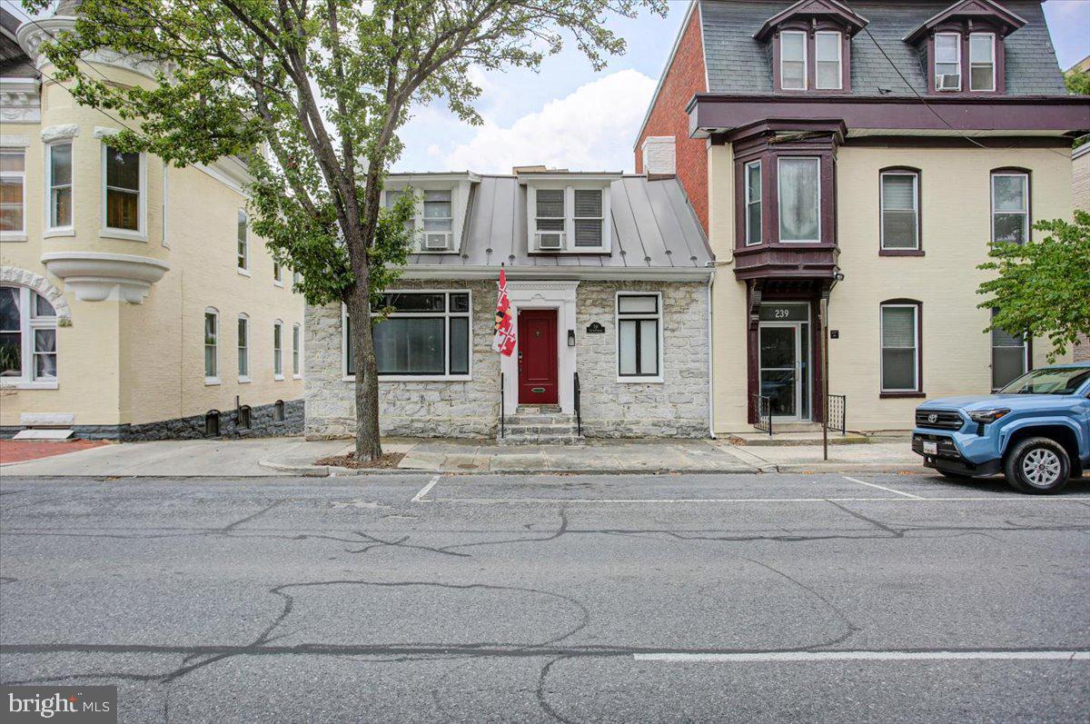 241 S POTOMAC STREET