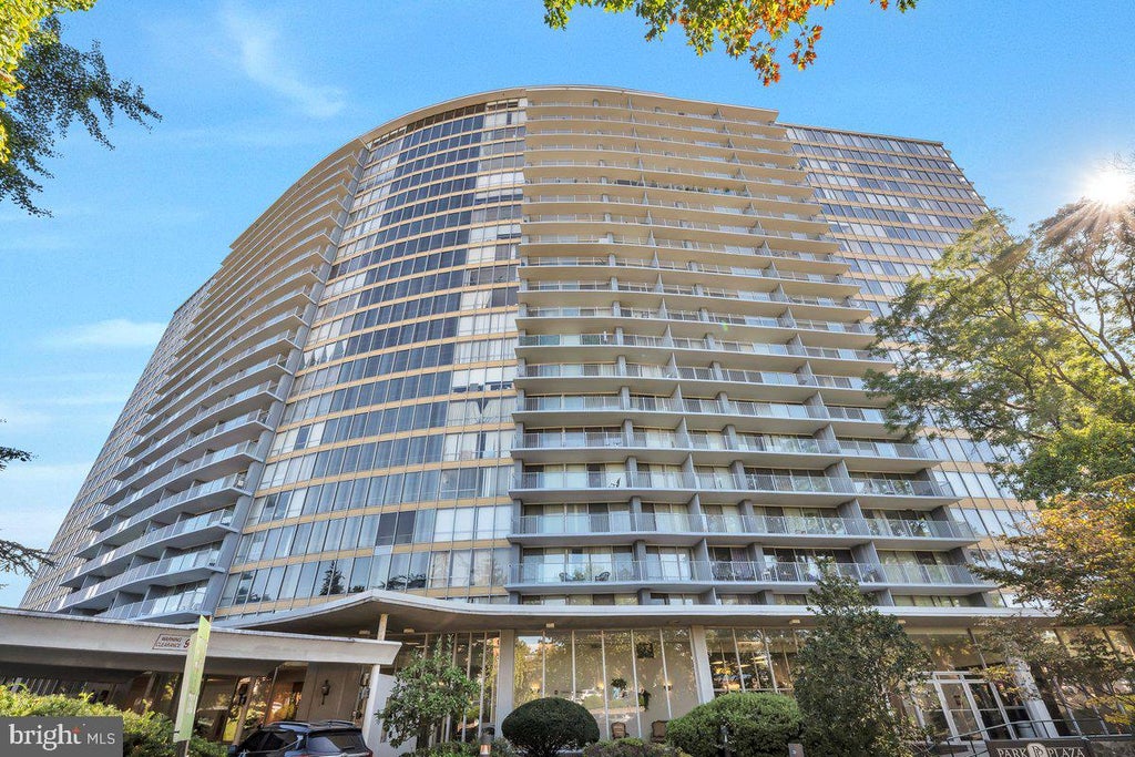 Photo of 3900 Ford Road #10K, PHILADELPHIA, PA 19131 (MLS # PAPH2671884)