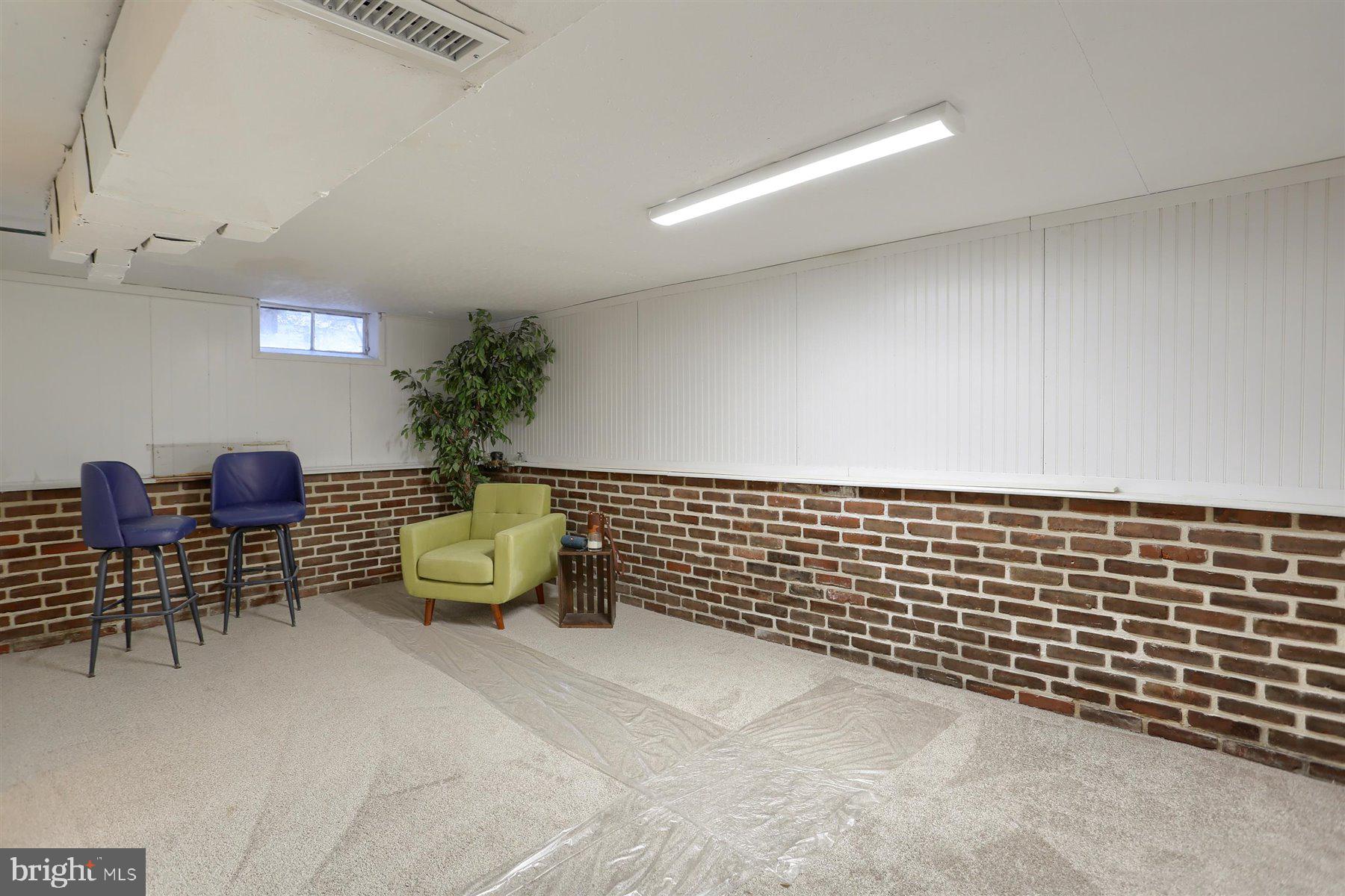 COLLEGE PARK - Residential