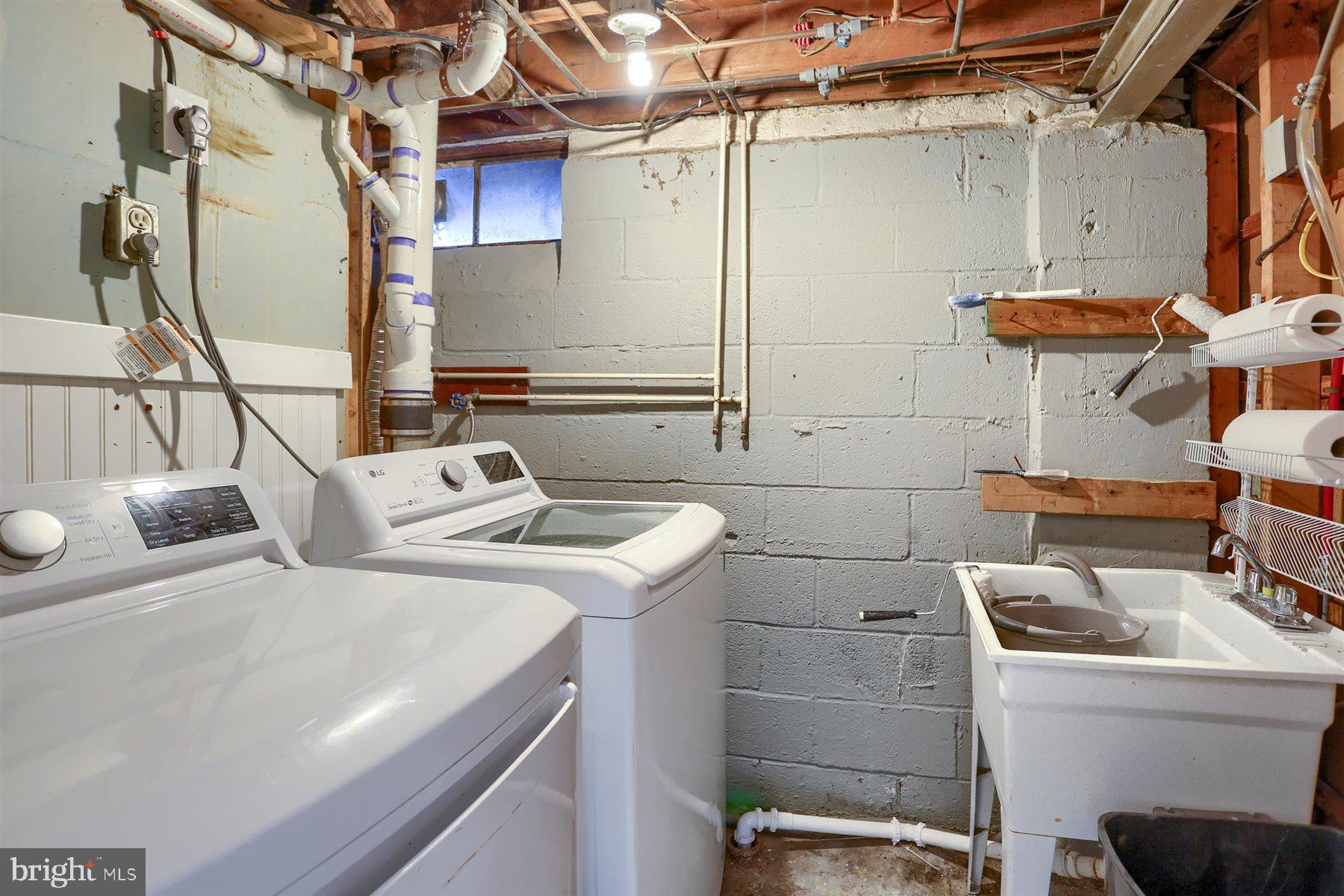 COLLEGE PARK - Residential