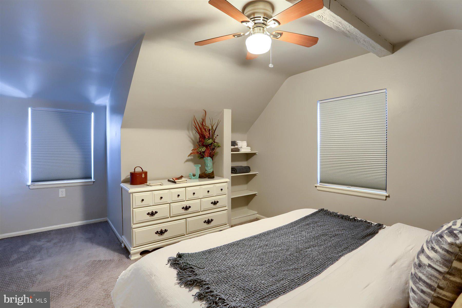 COLLEGE PARK - Residential