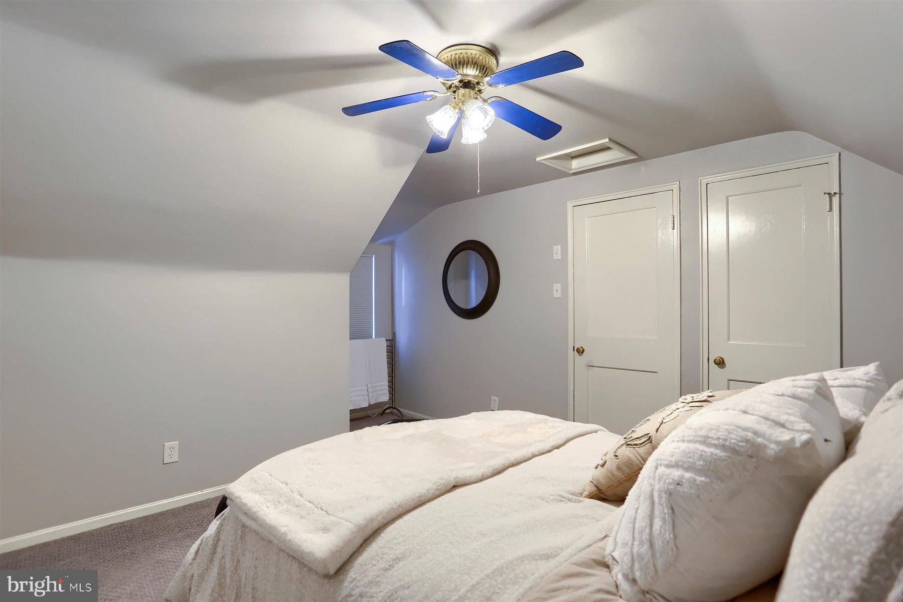 COLLEGE PARK - Residential