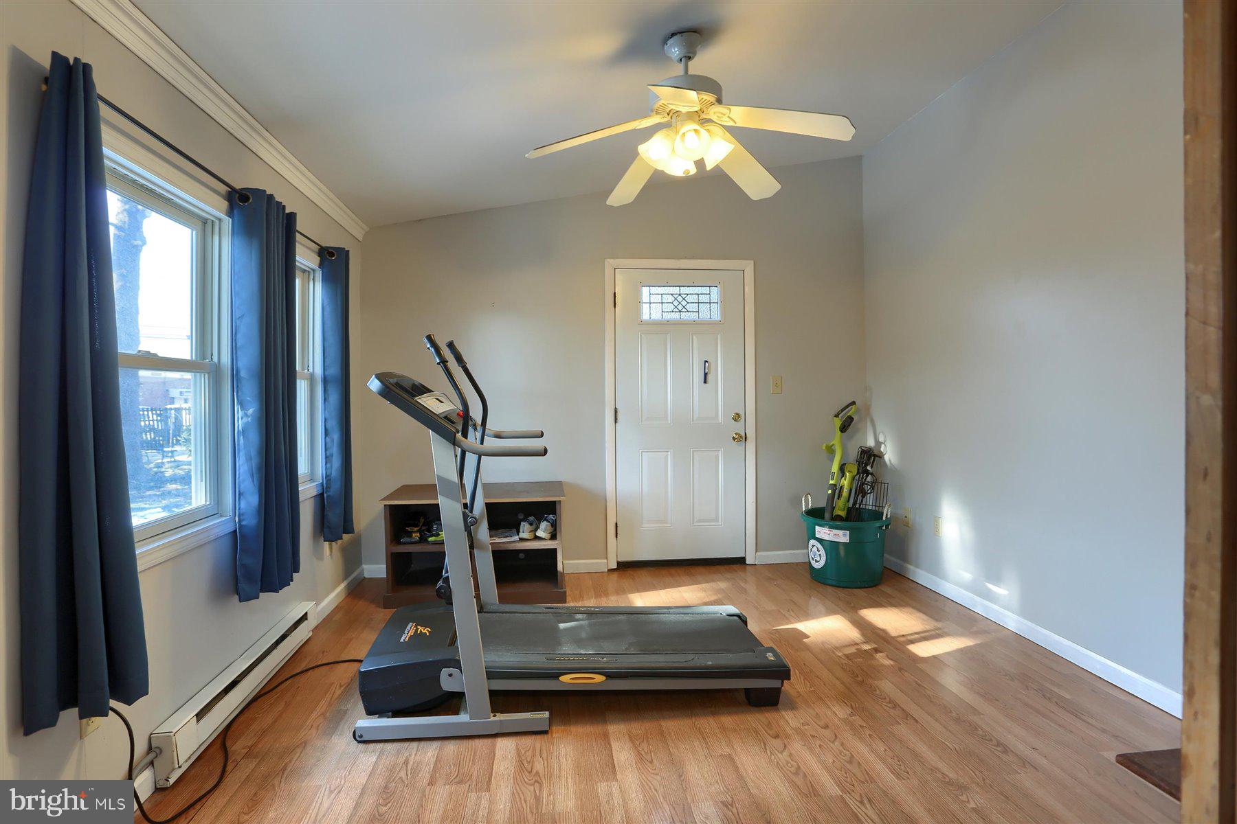 COLLEGE PARK - Residential