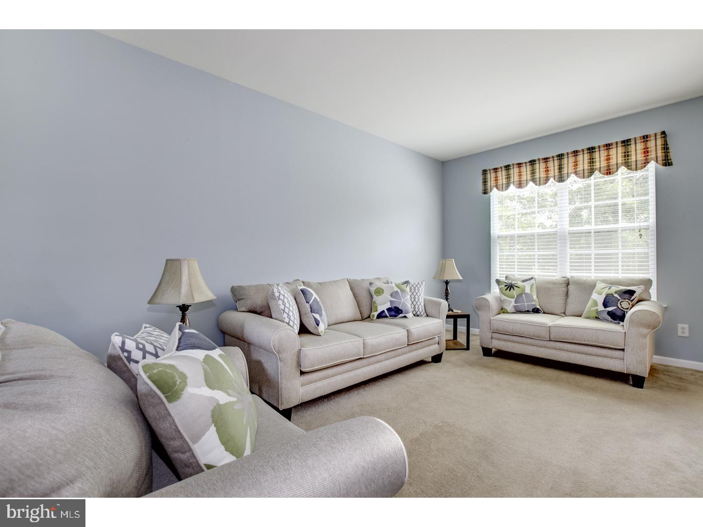 KINGS GRANT - Residential