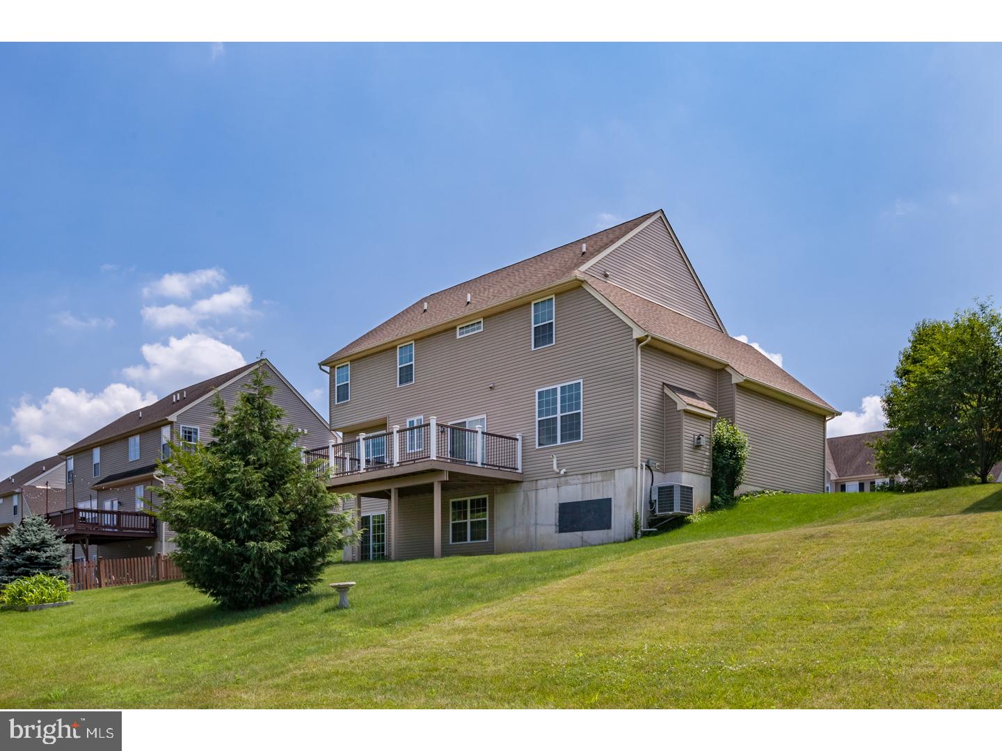 KINGS GRANT - Residential