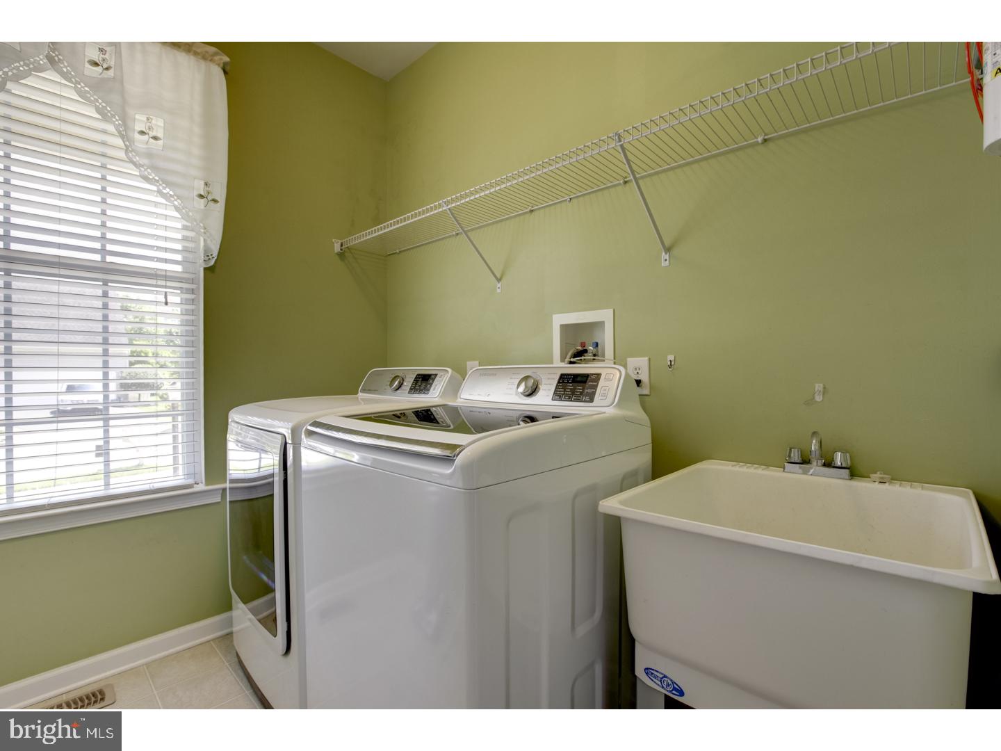 KINGS GRANT - Residential