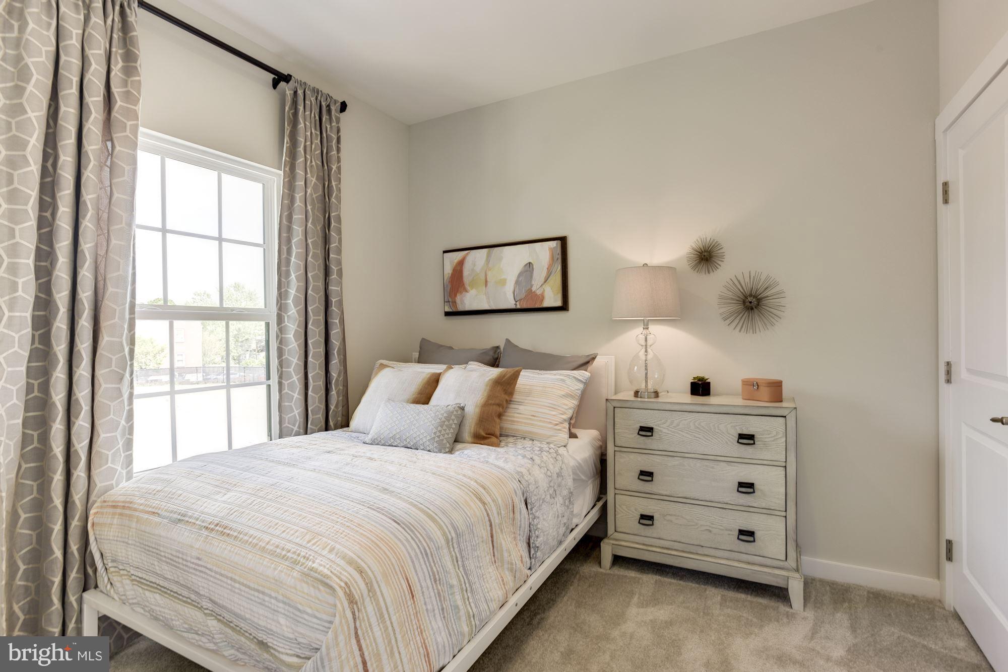 LAKE LINGANORE OAKDALE - Residential