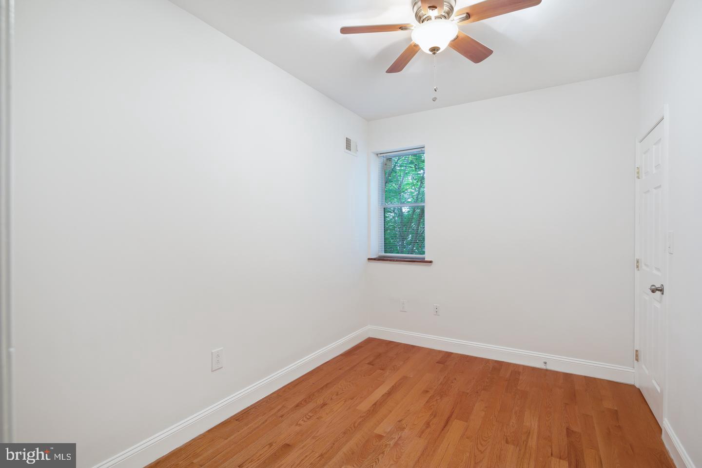 POINT BREEZE - Residential Lease