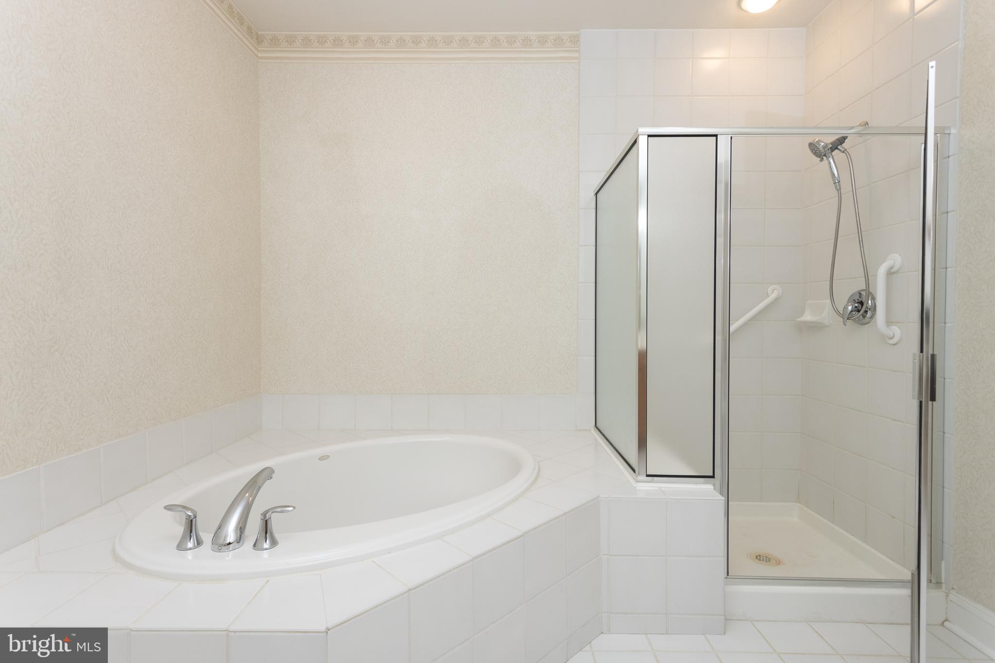 WATERS EDGE - Residential