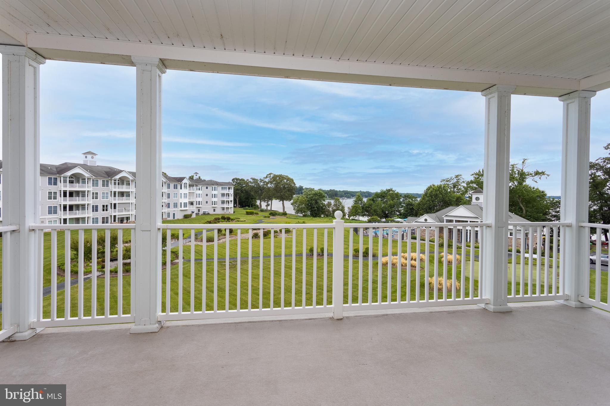 WATERS EDGE - Residential