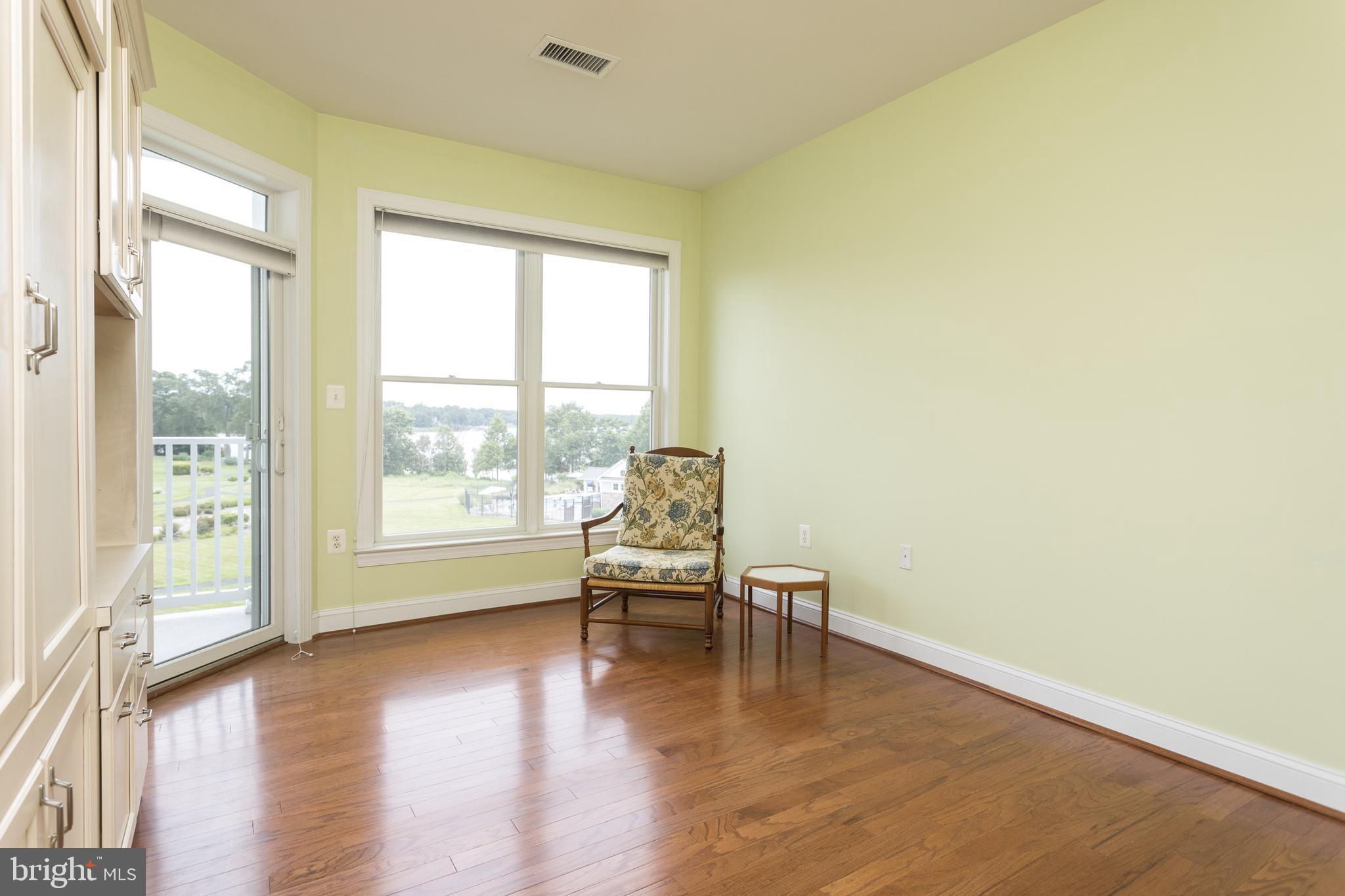 WATERS EDGE - Residential