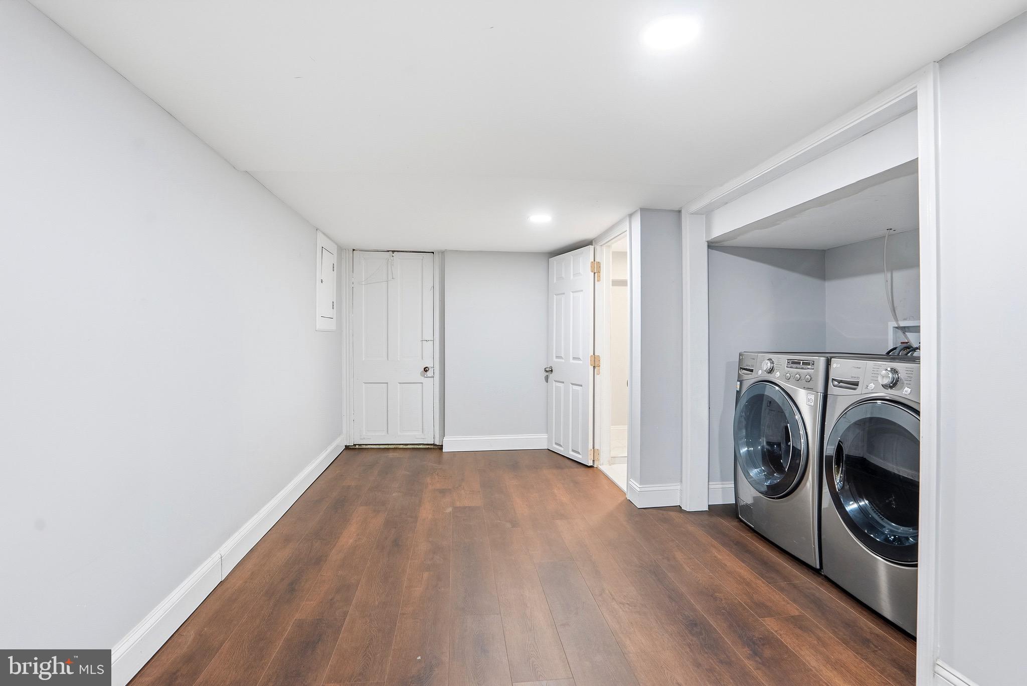 HIGHLANDTOWN - Residential