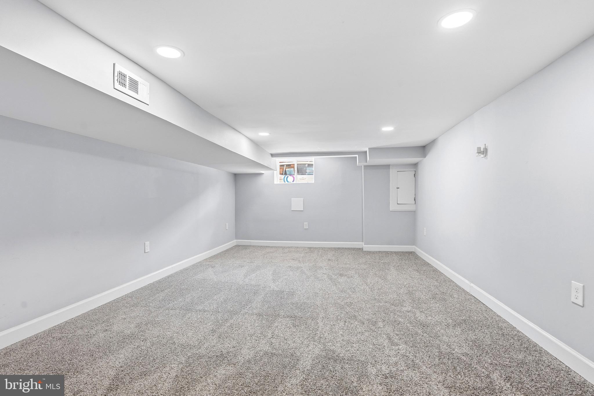 HIGHLANDTOWN - Residential