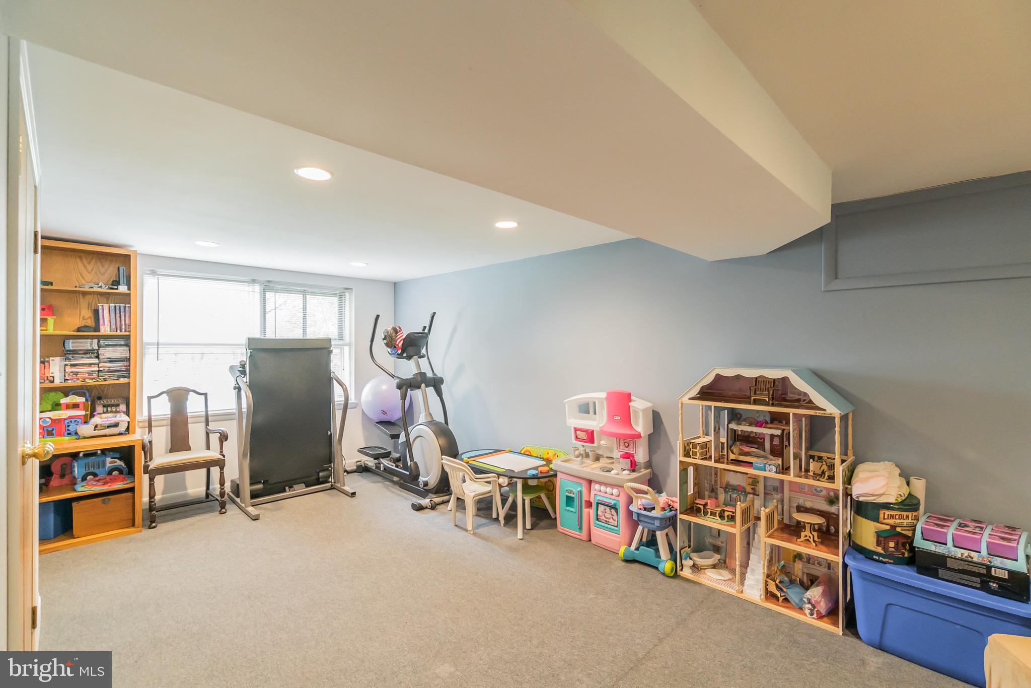 RIDDLEWOOD - Residential