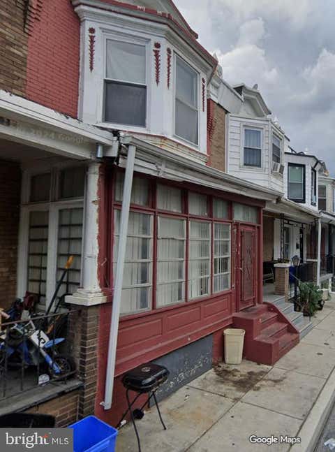 Townhouse For Sale - 24 N Peach Street<br/> PHILADELPHIA, PA 19139