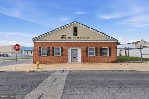 Photo of 261 Kings Mill Road, YORK, PA 17401 (MLS # PAYK2113046)