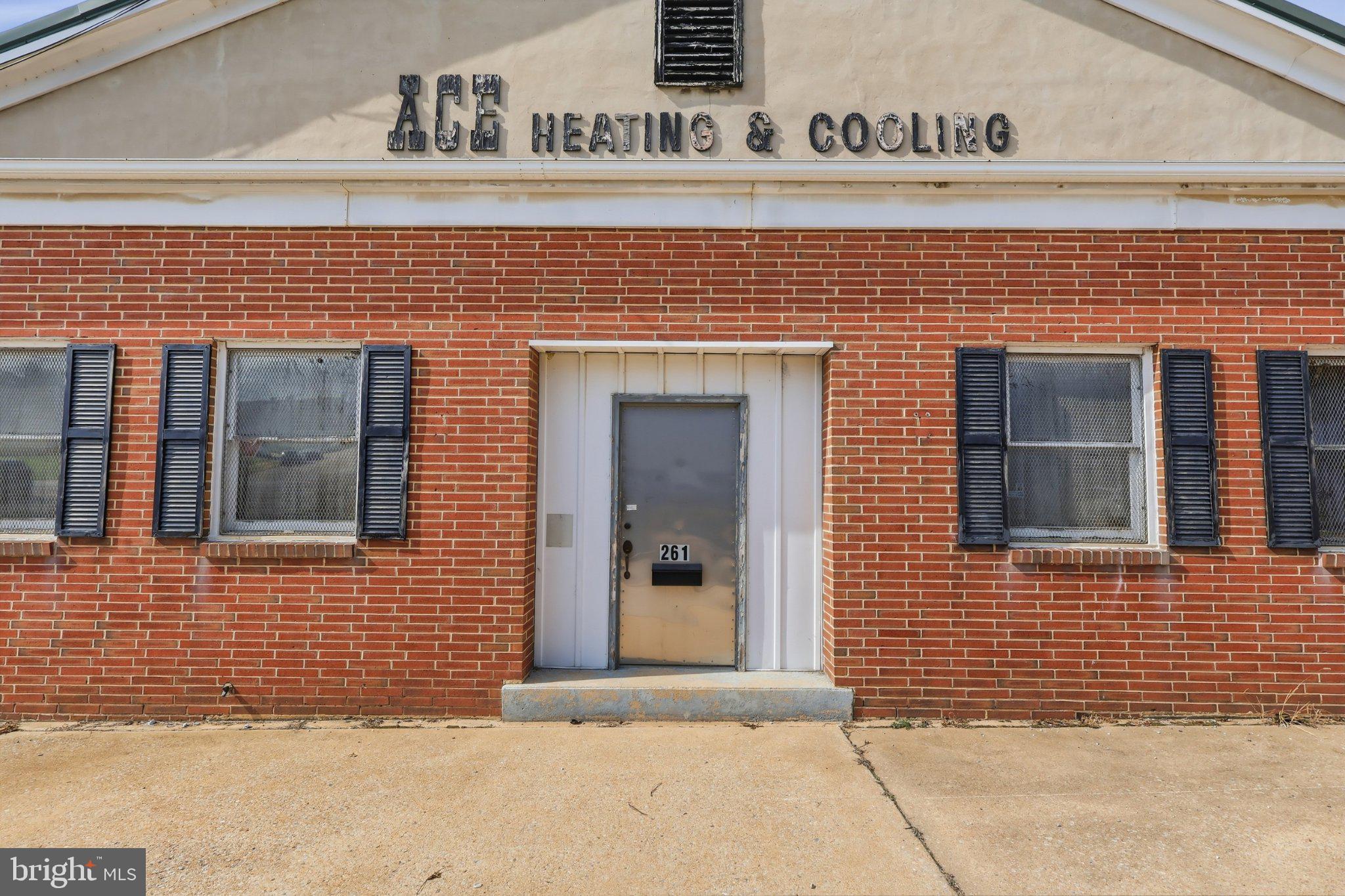 261 KINGS MILL ROAD