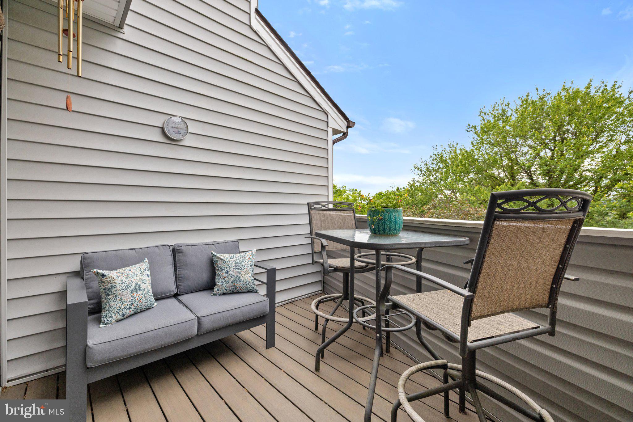 HIGH VISTA - Residential