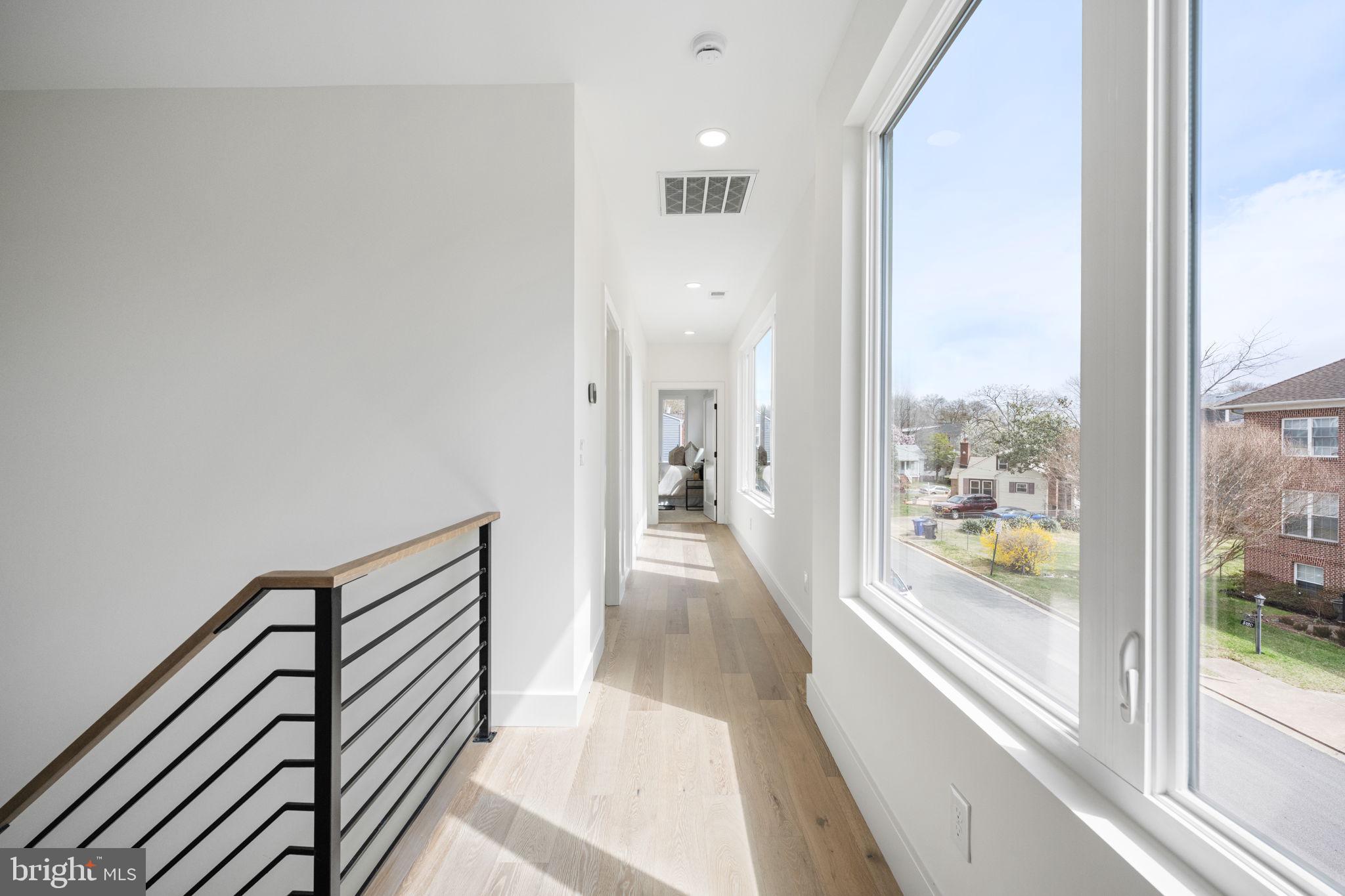 HIGHVIEW PARK - Residential Lease