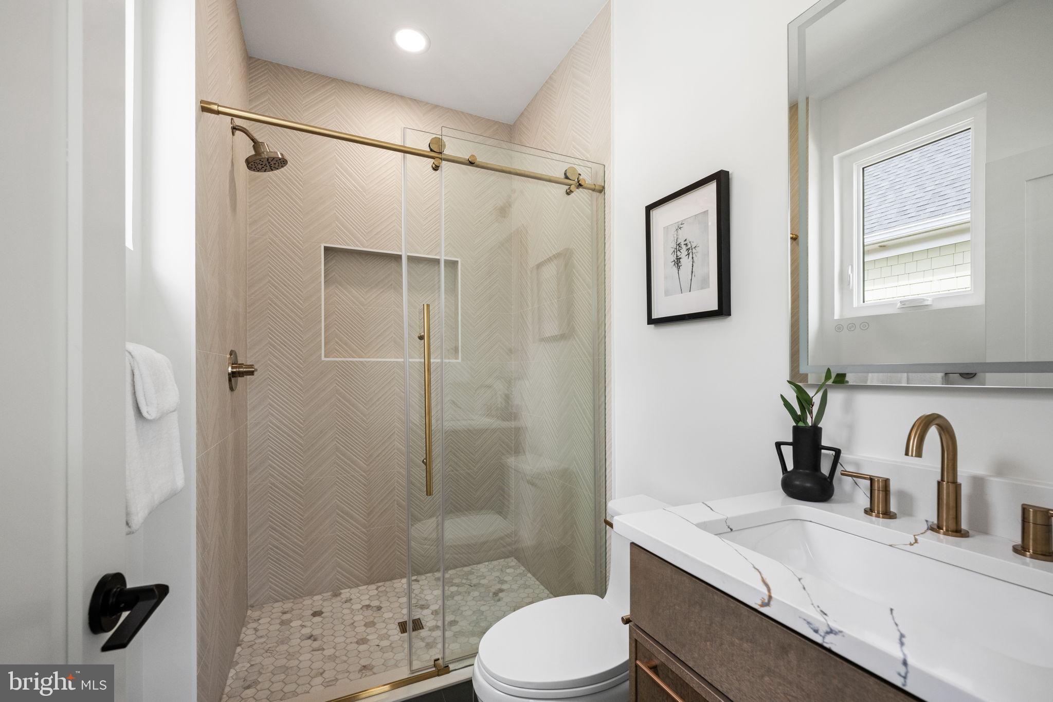 HIGHVIEW PARK - Residential Lease