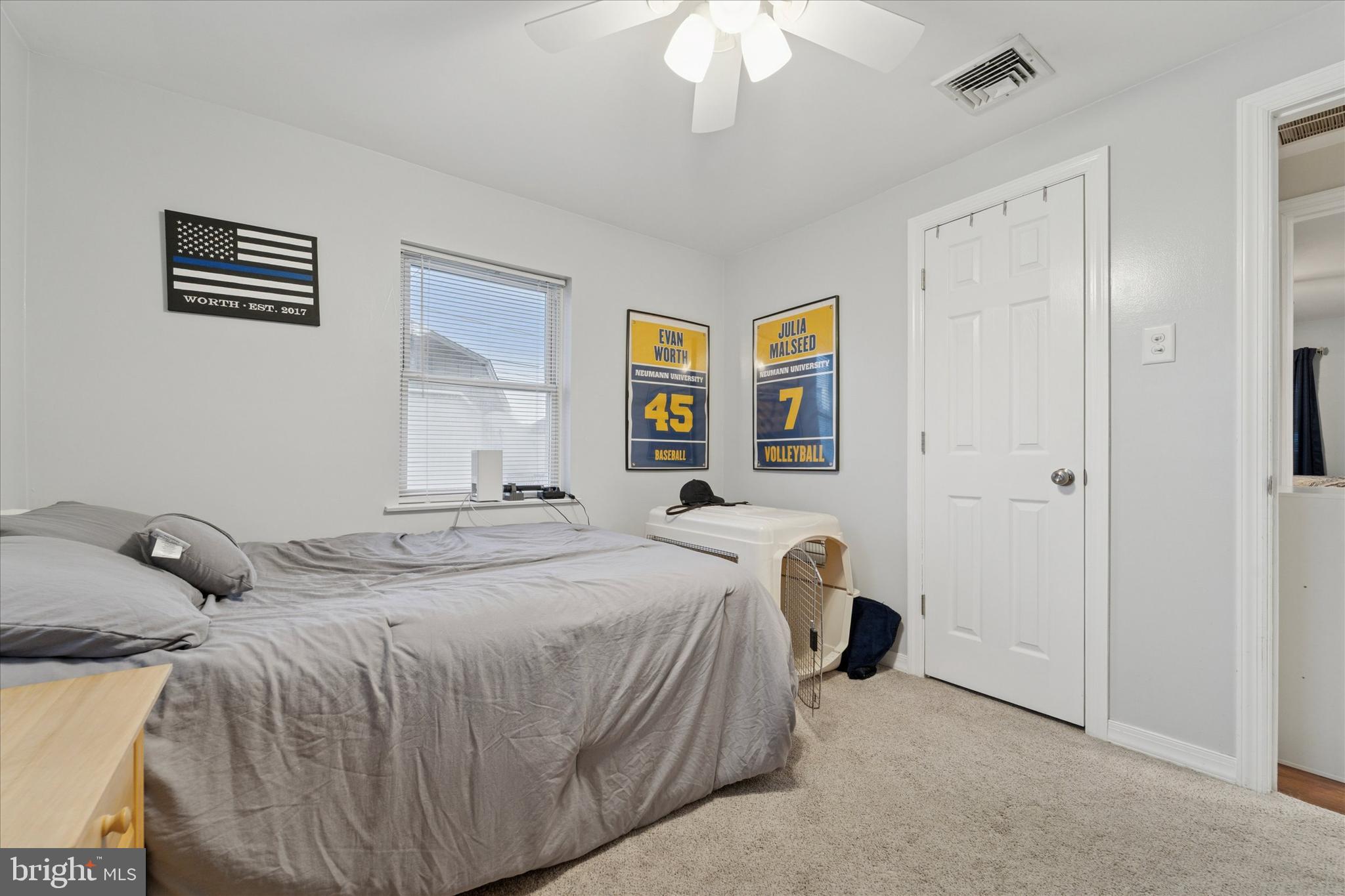 VILLAGE GREEN - Residential