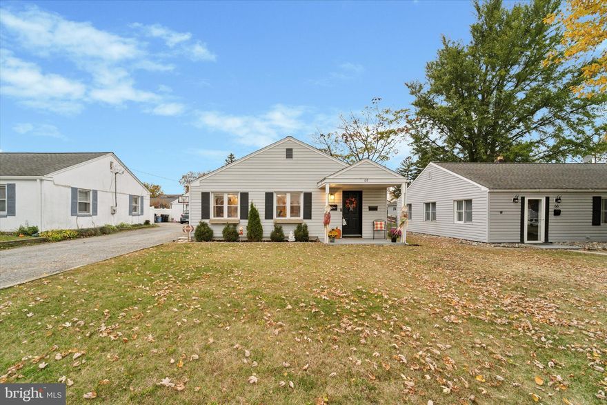 This is the property everyone has been waiting for. Situated in sought after Aston Twp. with award winning Penn Delco schools. Featuring 3 Bedrooms, an updated hall bath and new kitchen that have all been tastefully renovated and beautifully decorated! Enjoy off street parking, a garage with electric & a private backyard. Additional upgrades are new shed roof '24, New heating & cooling '25,
New exterior doors with a transferable lifetime guarantee '23, 6ft vinyl fence in backyard '20, New support roof joists in attic installed '18, New microwave '26 & New blinds in the kitchen & living rooms. All this and only moments to I-95, the airport, shopping, restaurants and so much more.

NOTE: Sellers May require a short rent back period !