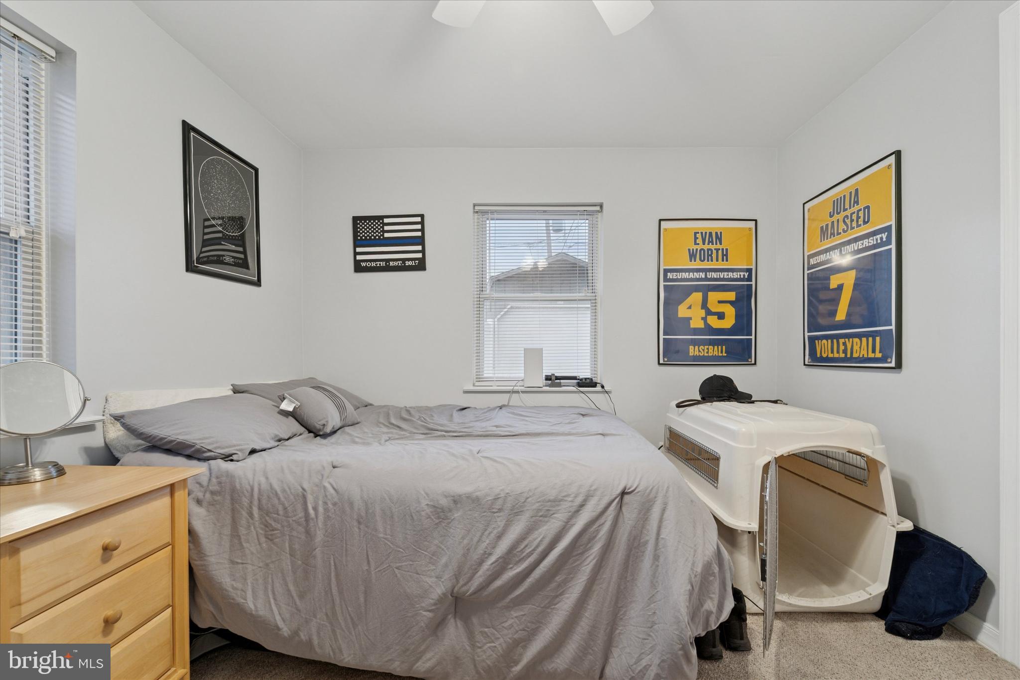 VILLAGE GREEN - Residential