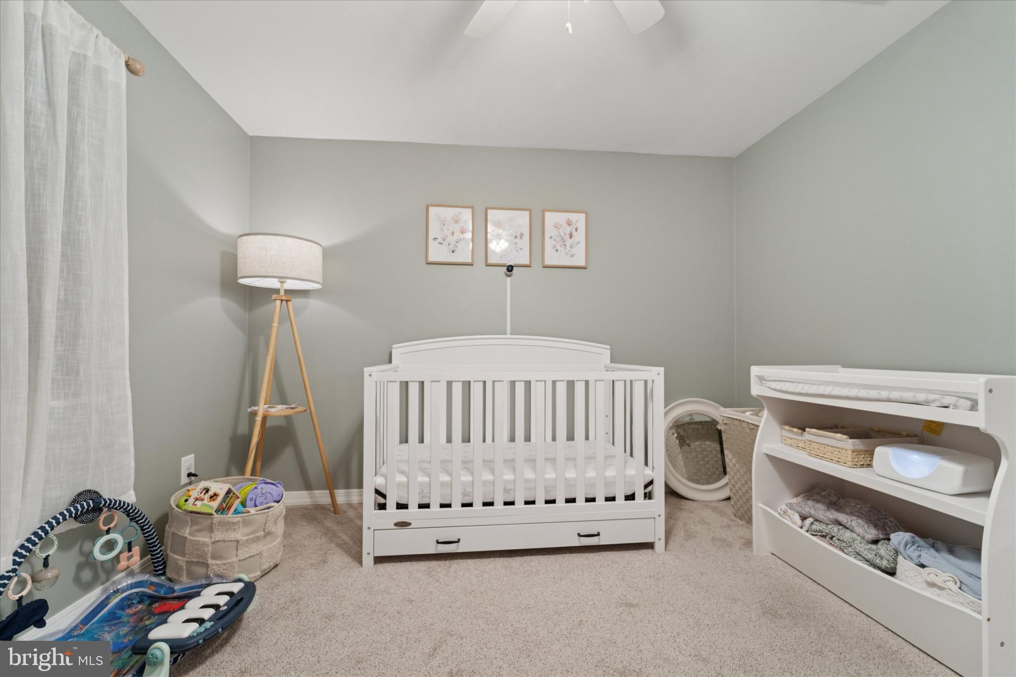 VILLAGE GREEN - Residential