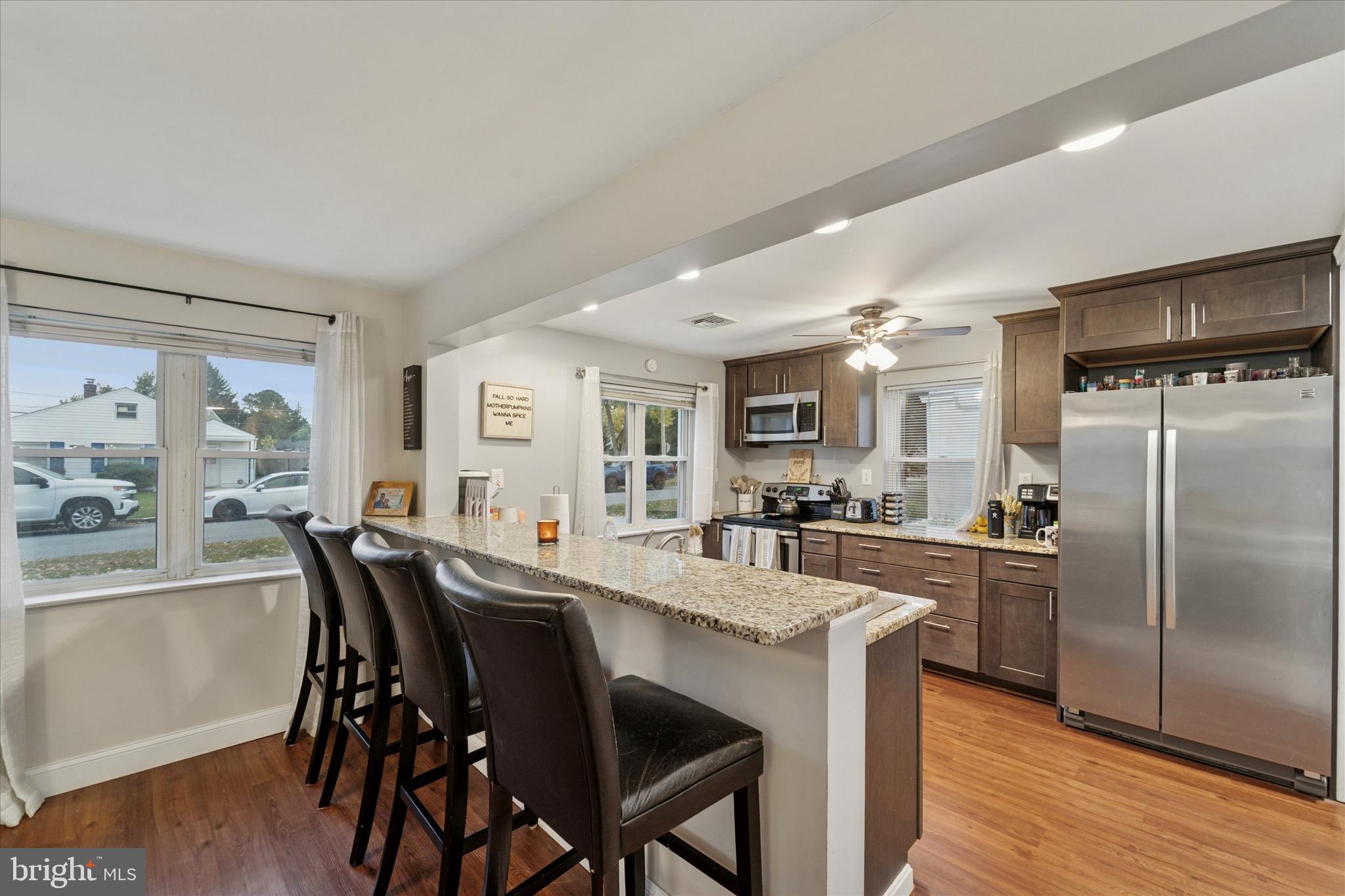 VILLAGE GREEN - Residential