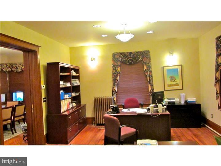 DOYLESTOWN BORO - Commercial Sale