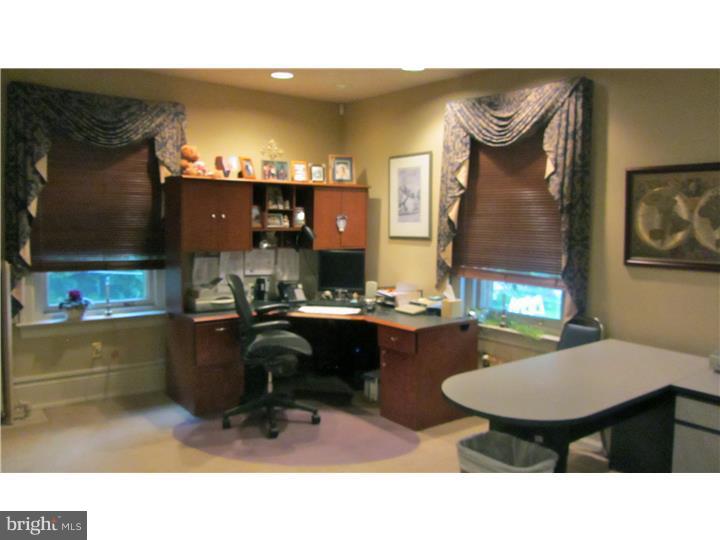 DOYLESTOWN BORO - Commercial Sale