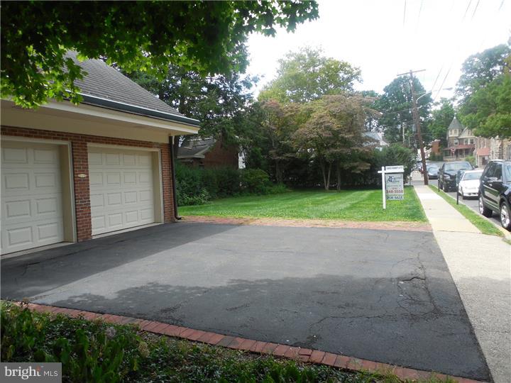 DOYLESTOWN BORO - Commercial Sale