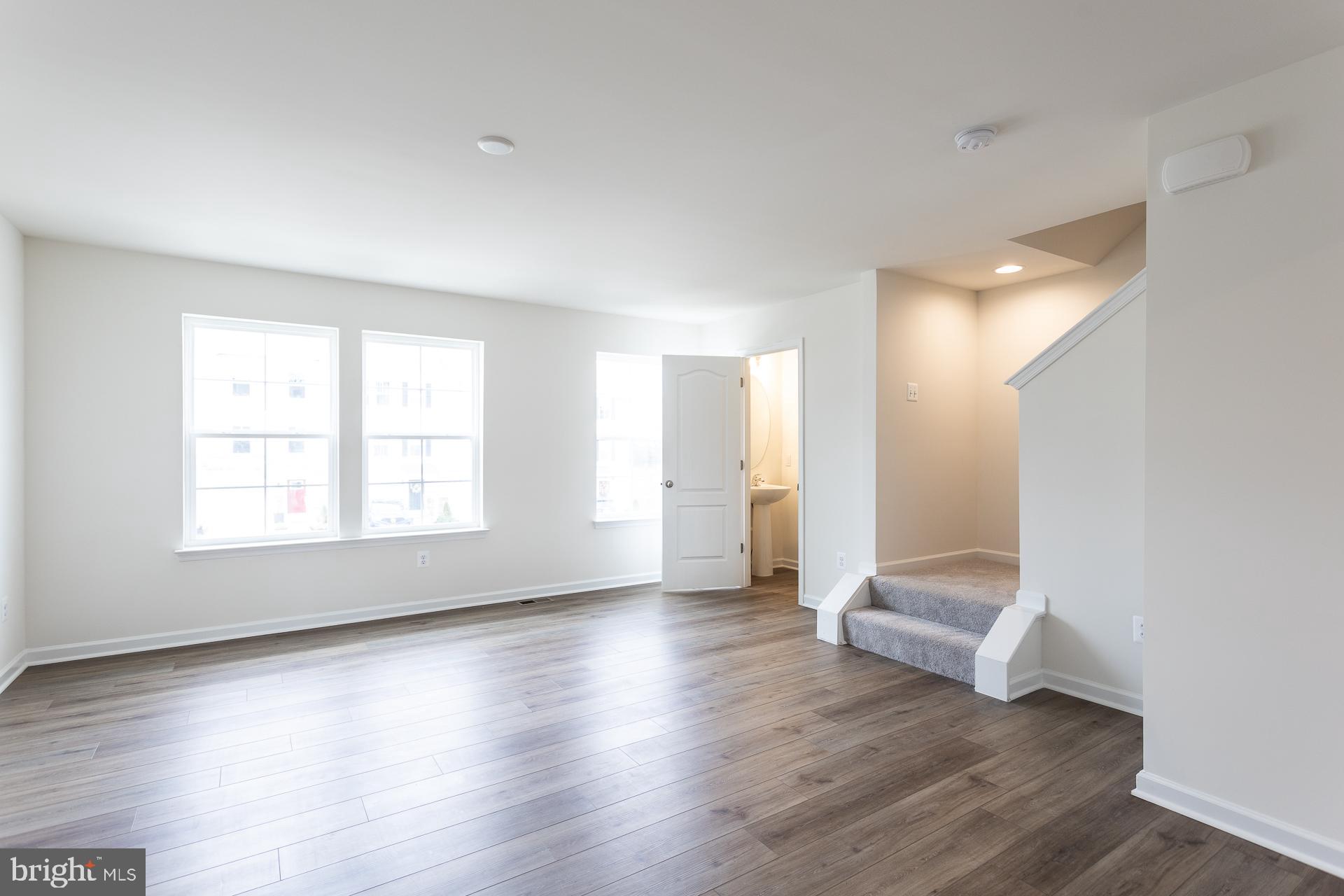 TOWNES AT TATE MANOR - Residential