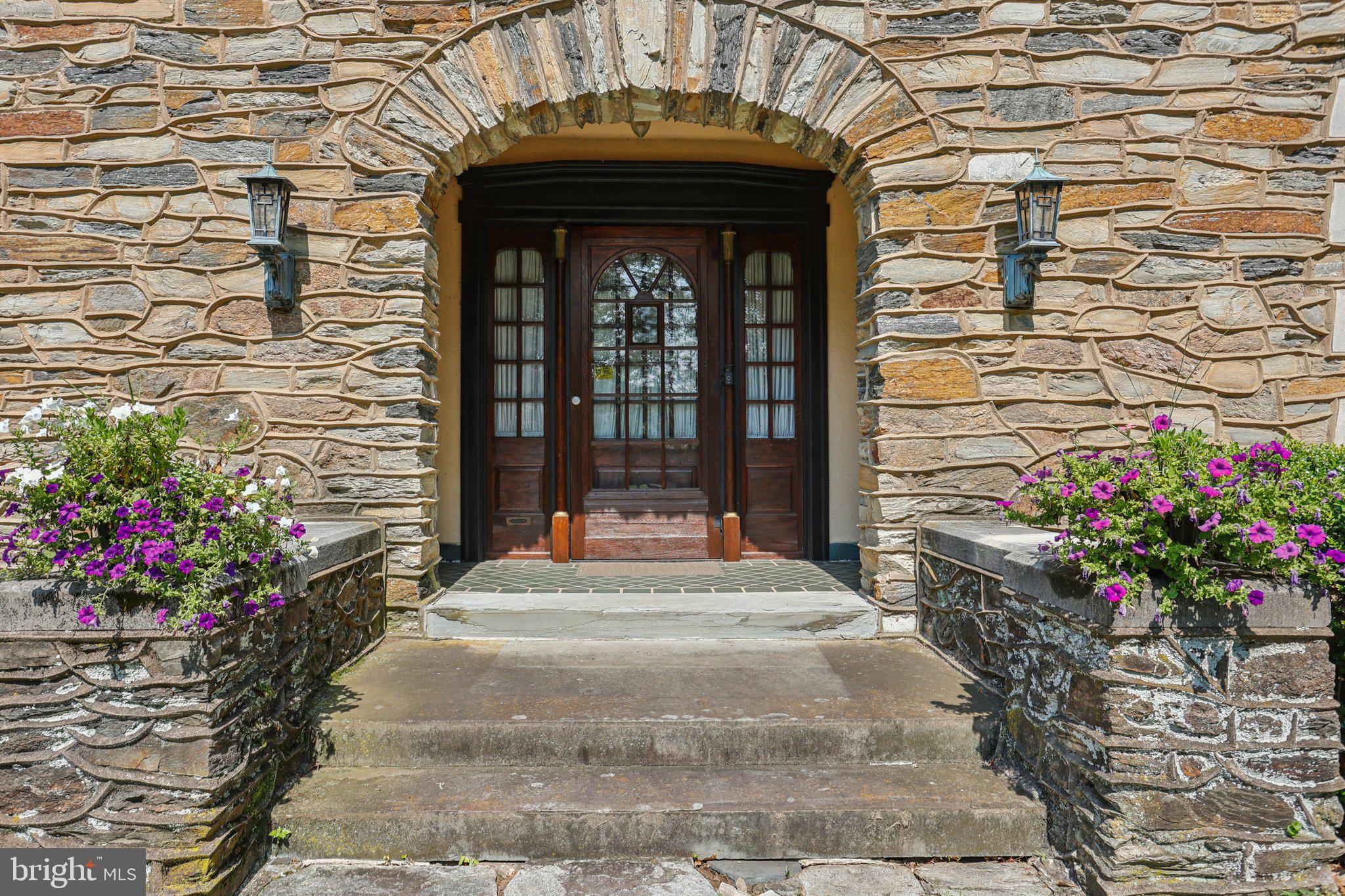 3 BELMONT CIRCLE