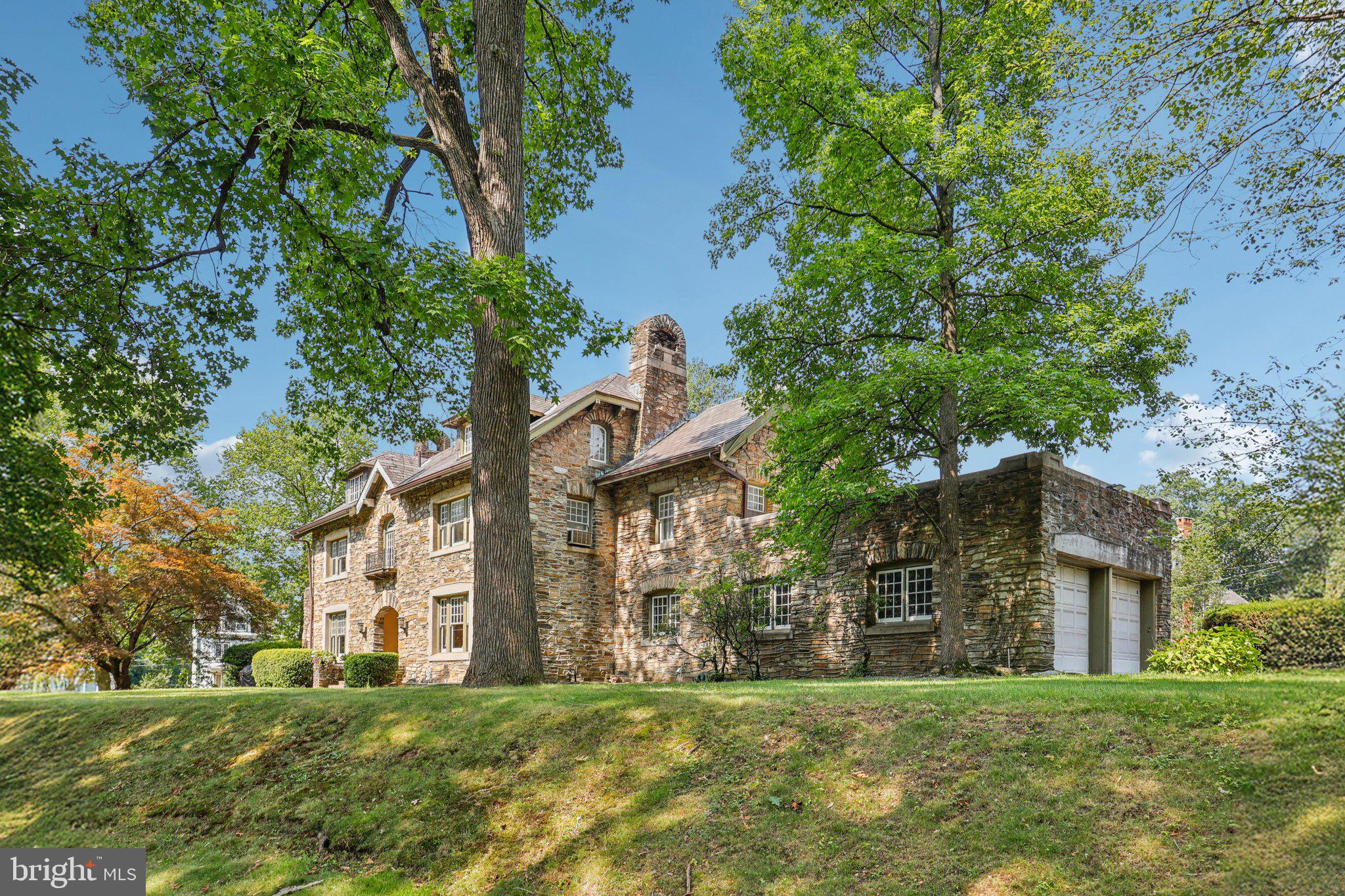 3 BELMONT CIRCLE