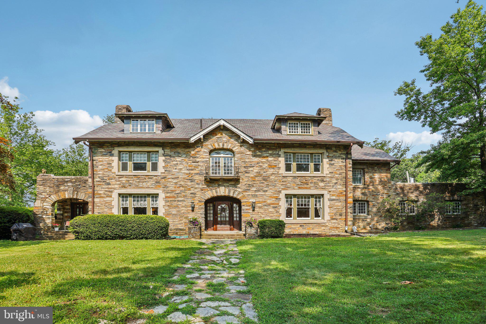3 BELMONT CIRCLE