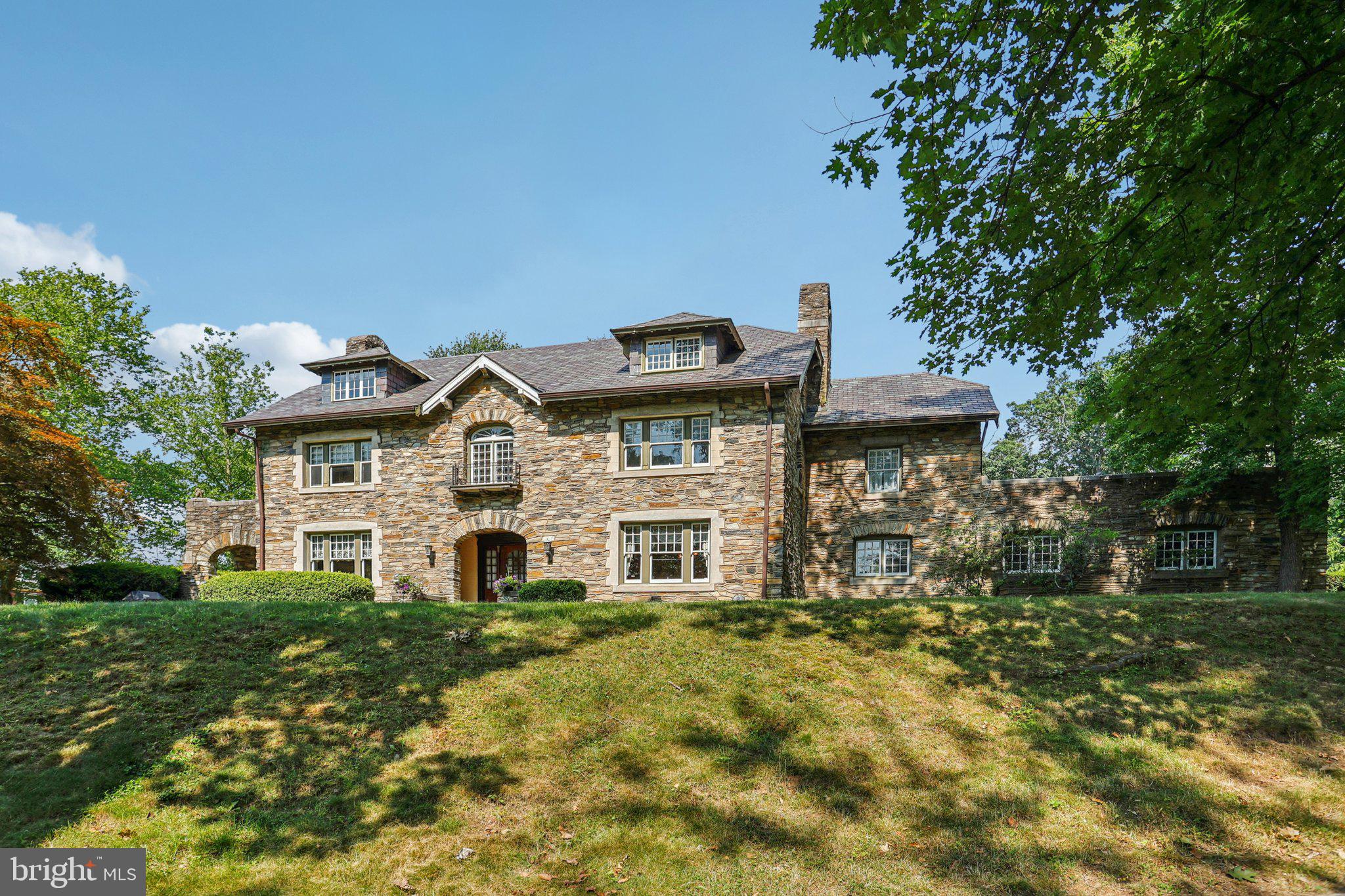 3 BELMONT CIRCLE