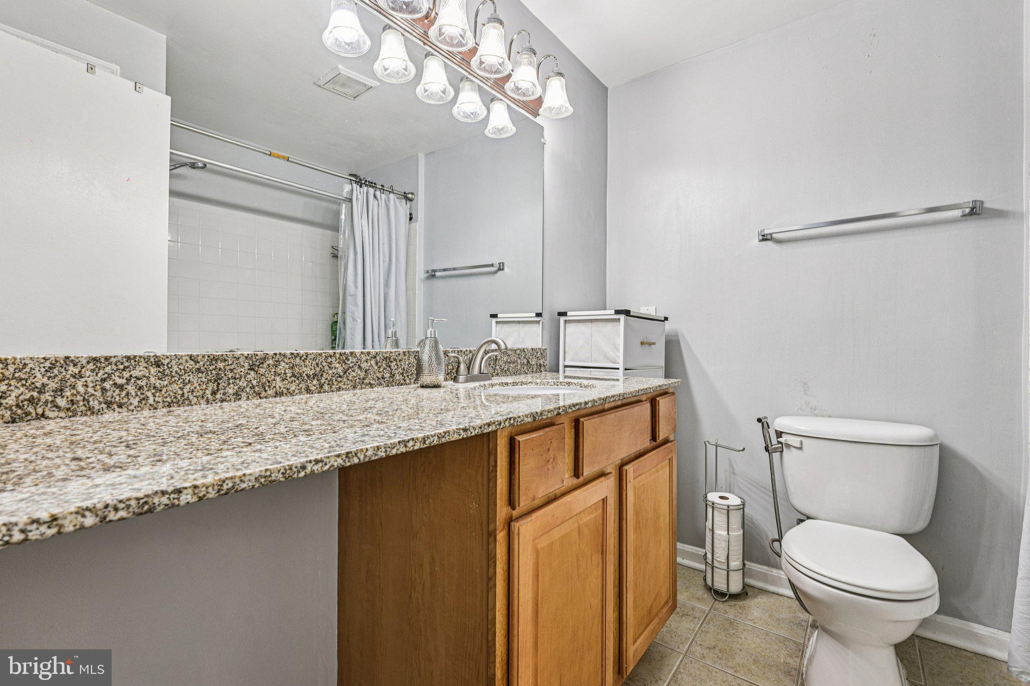 FOUR WINDS AT OAKTON - Residential