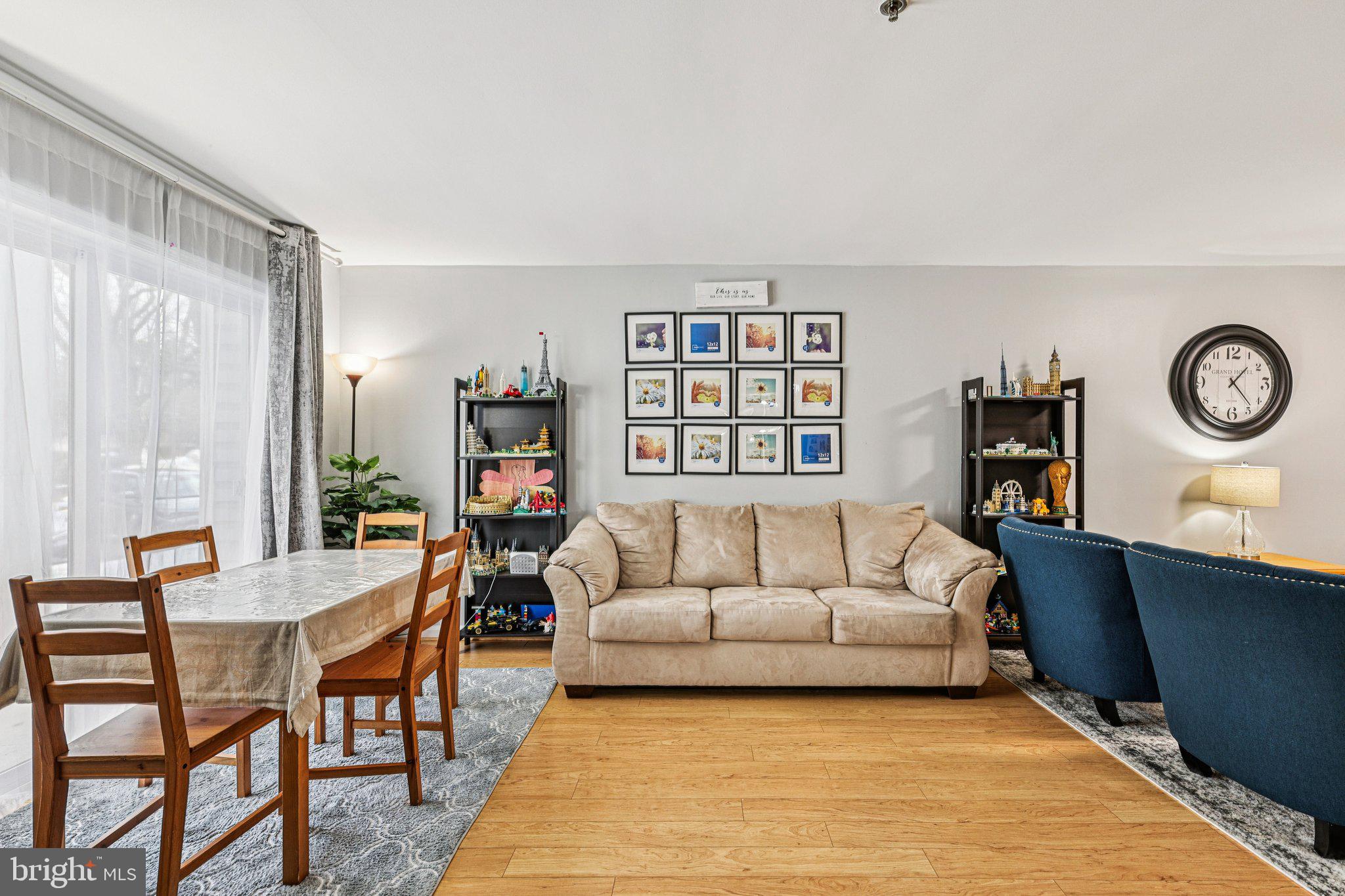 FOUR WINDS AT OAKTON - Residential