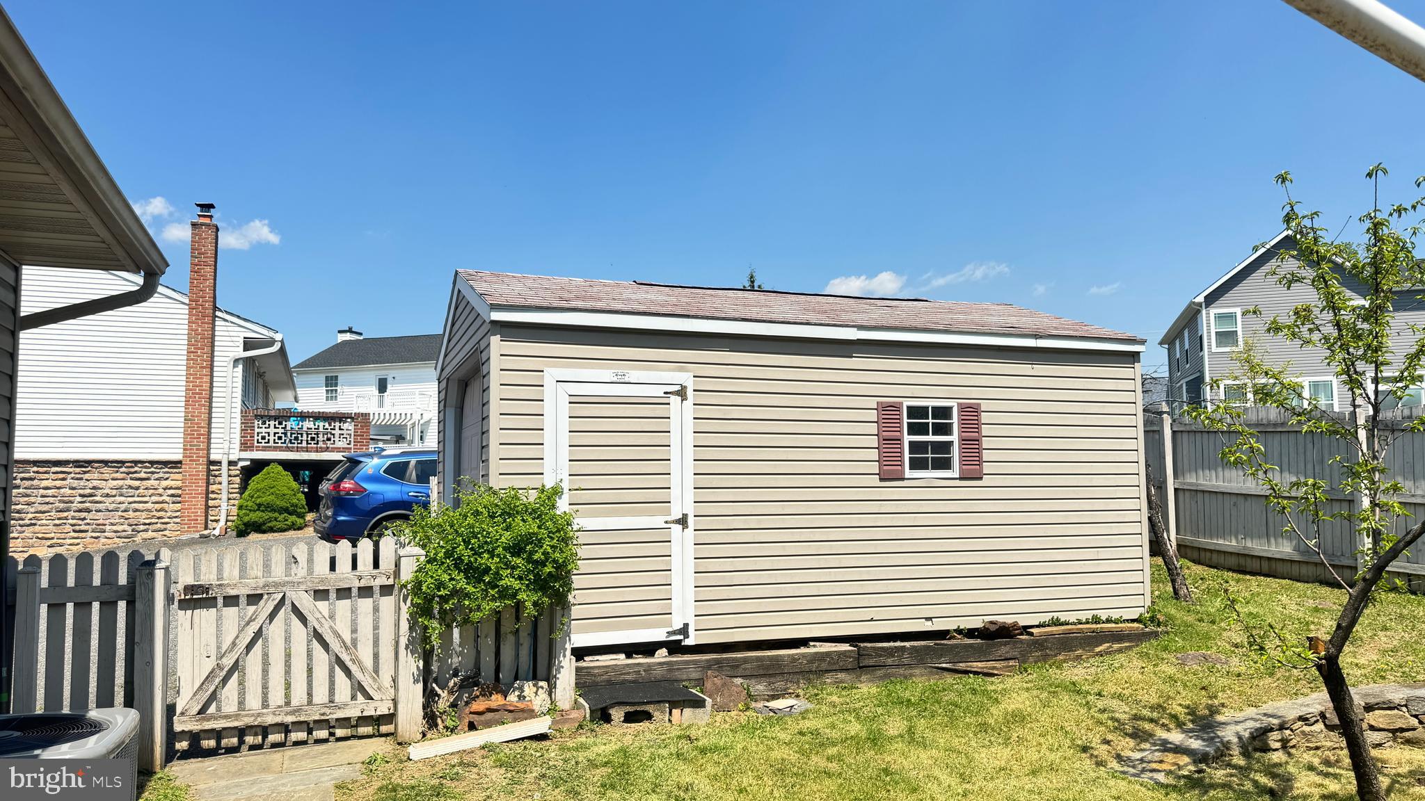 PERRY PLACE - Residential
