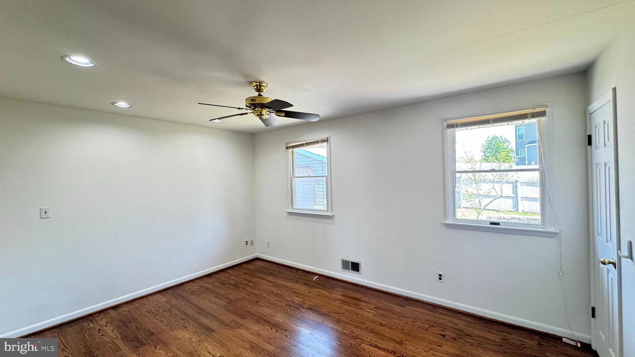 PERRY PLACE - Residential