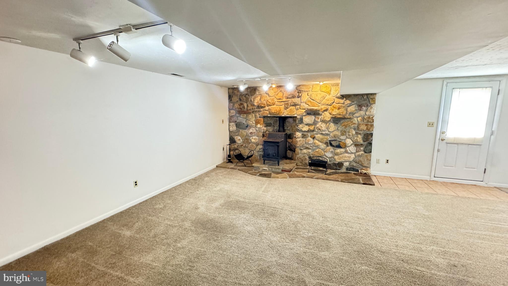 PERRY PLACE - Residential