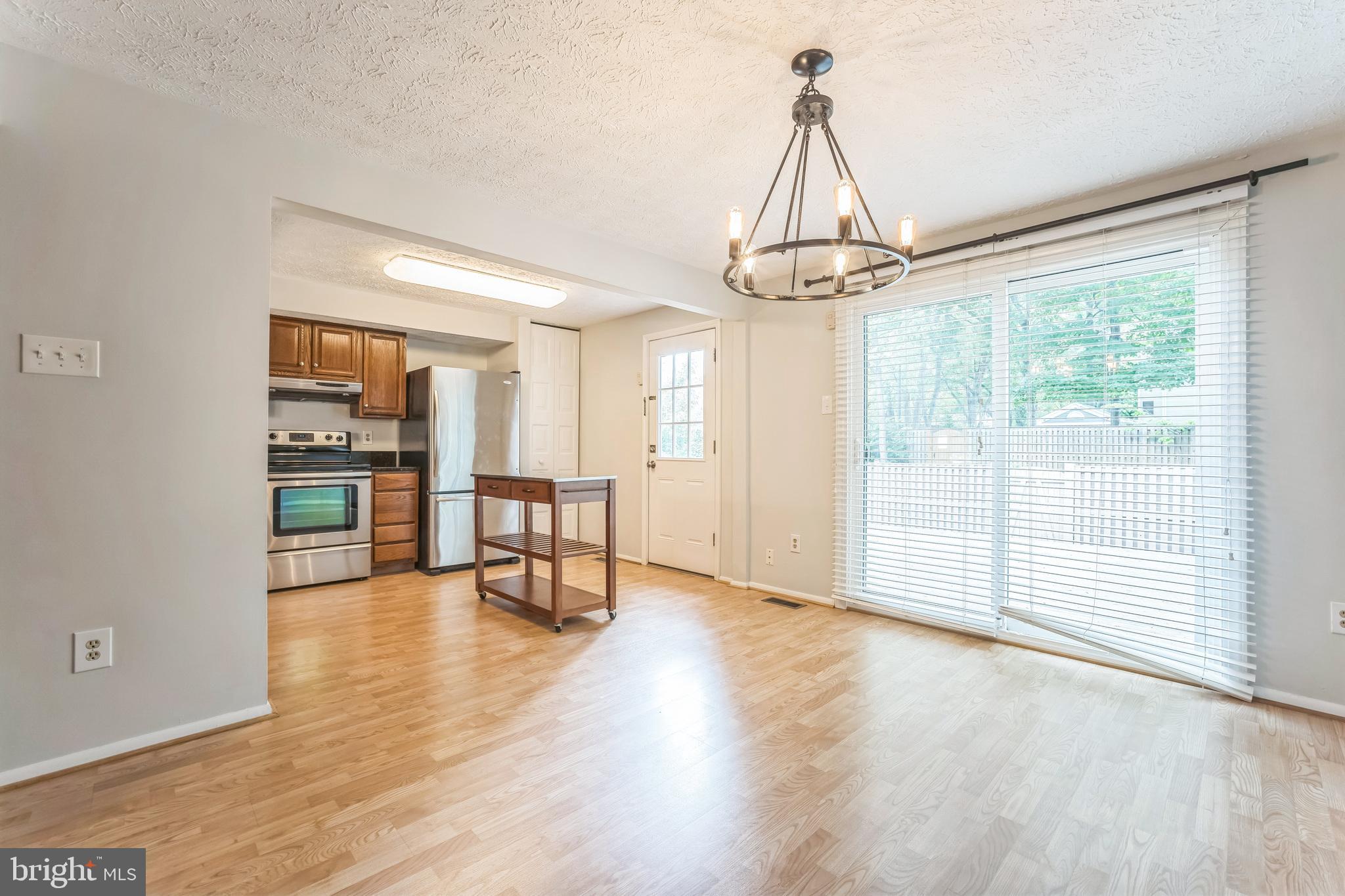 FLINT HILL MANOR - Residential Lease