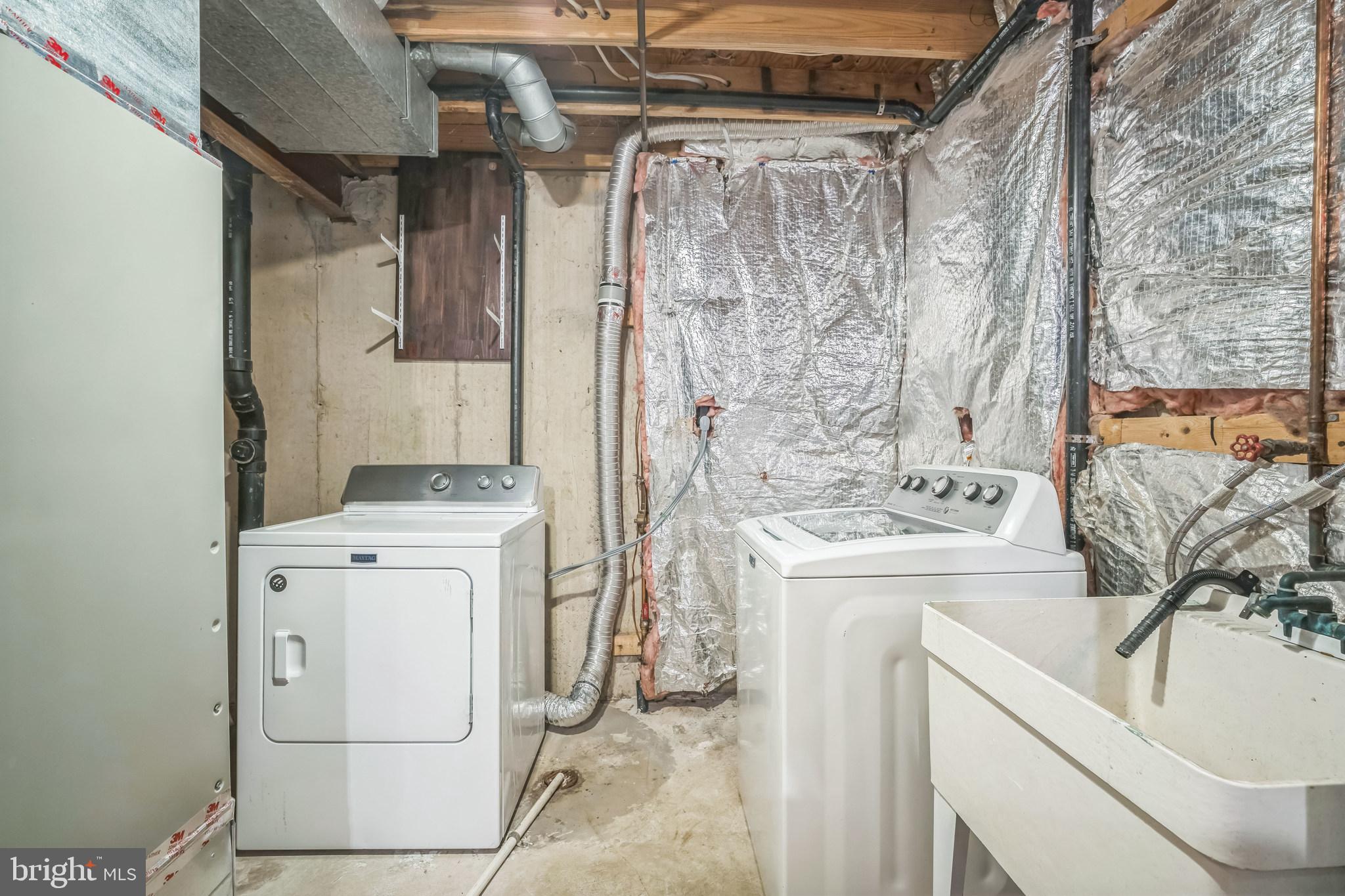 FLINT HILL MANOR - Residential Lease