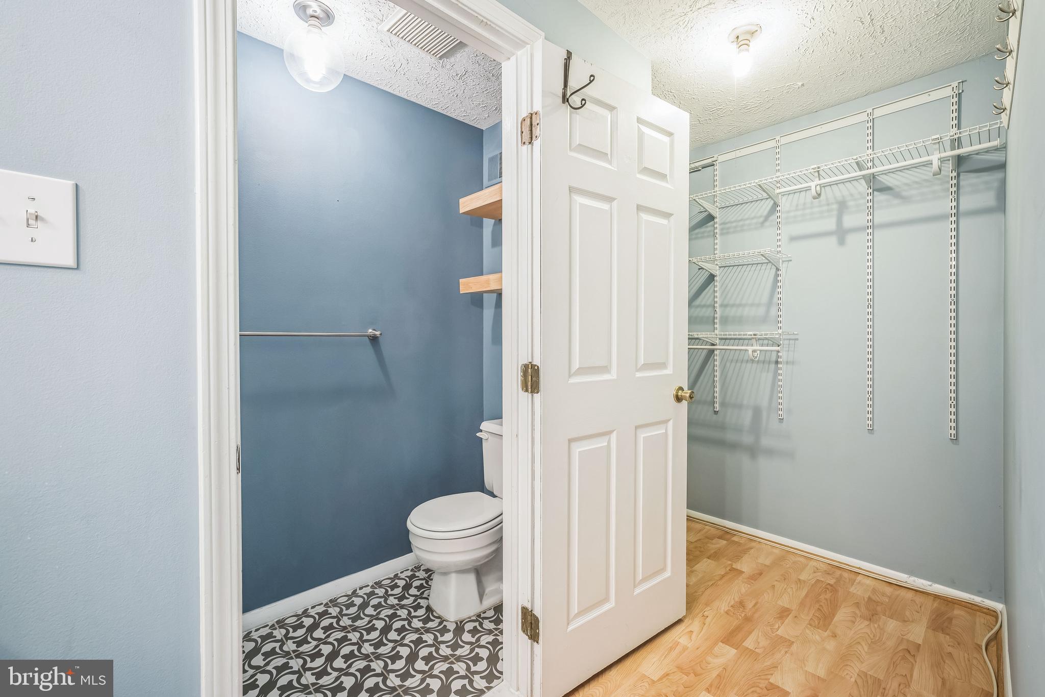 FLINT HILL MANOR - Residential Lease